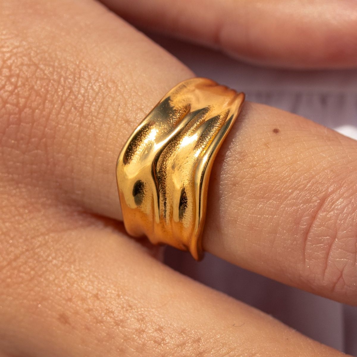 Vespera Ring - Proper