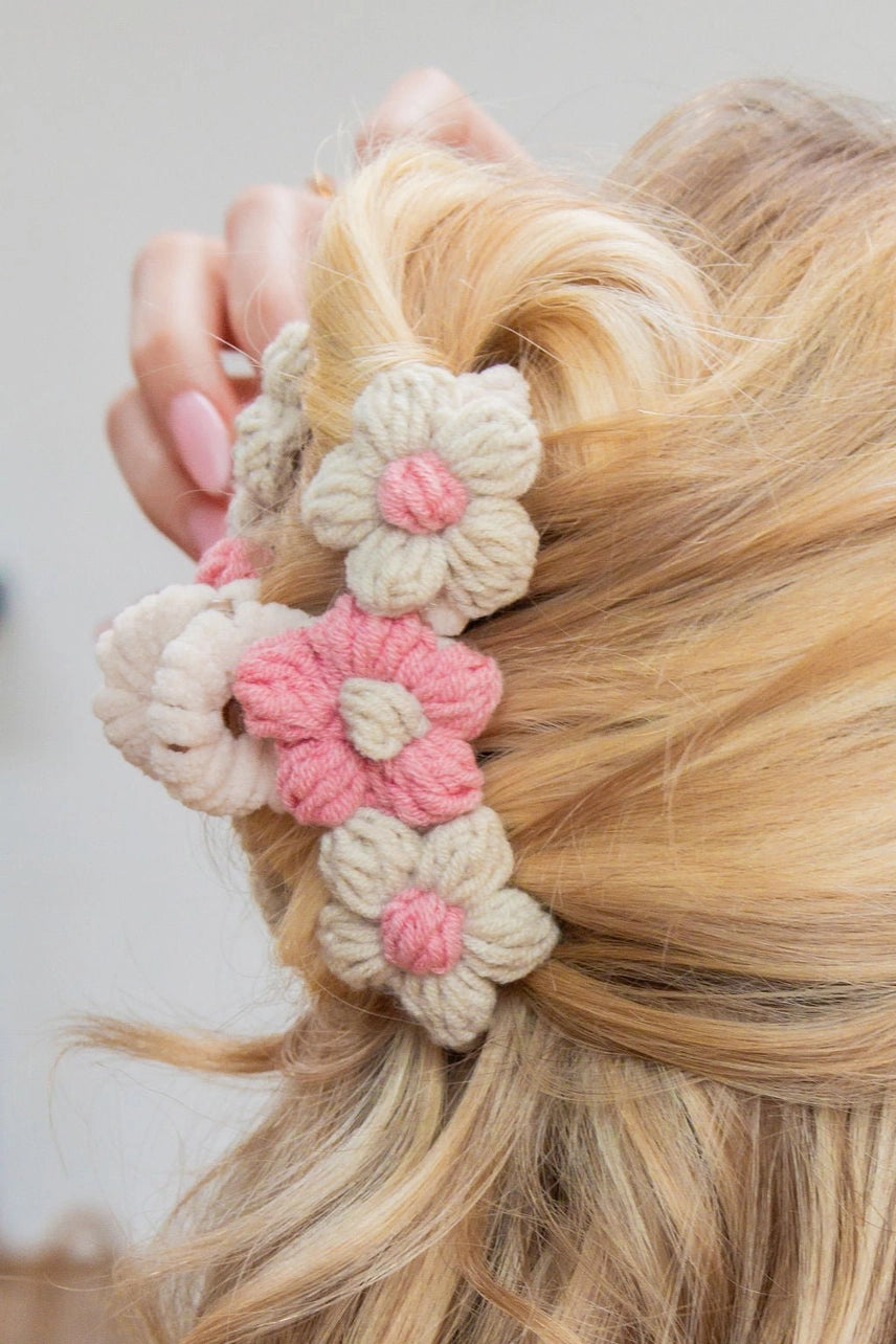 Knitted Petals Claw Clip
