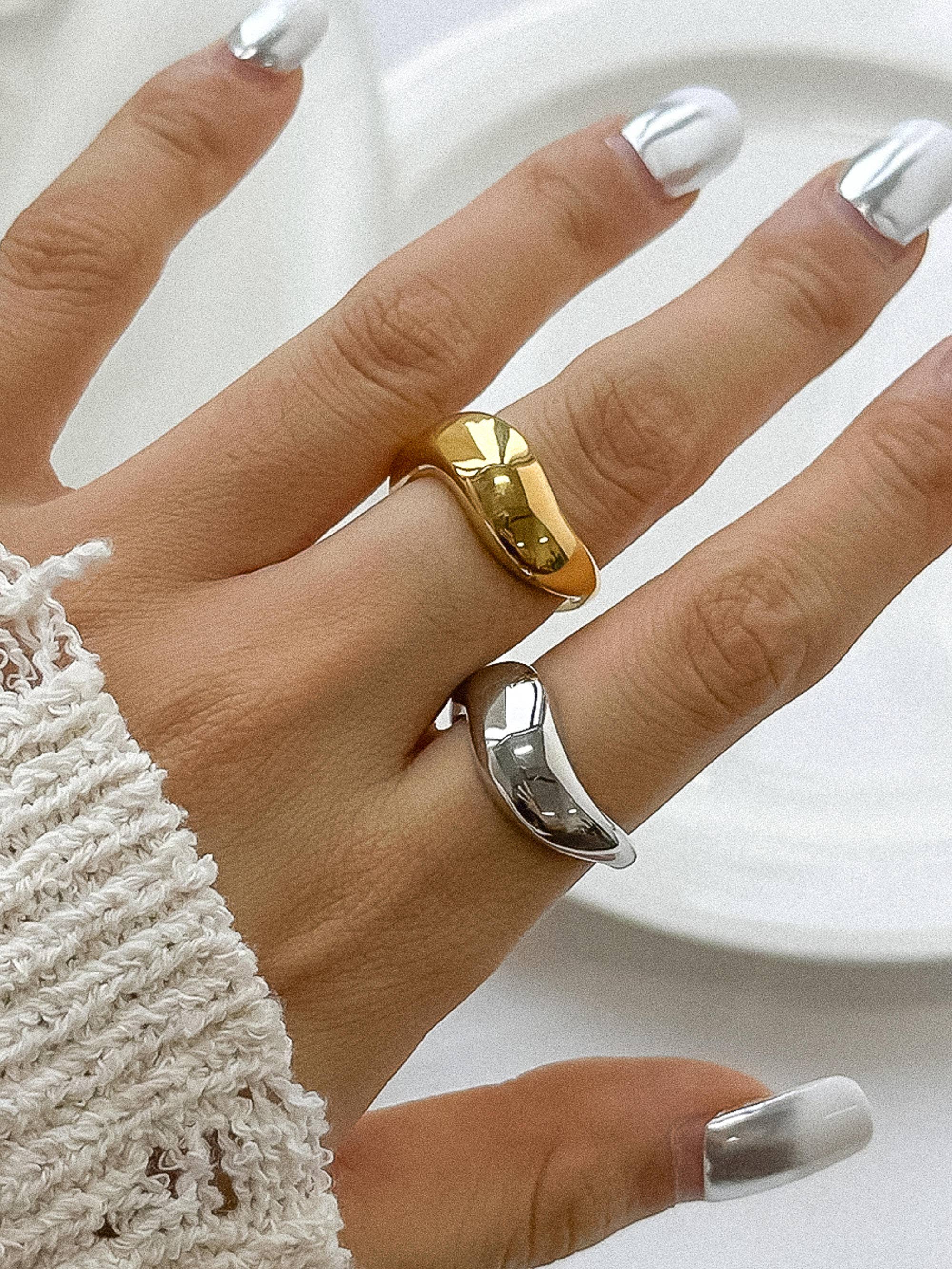 Erin Wavy Ring - Proper