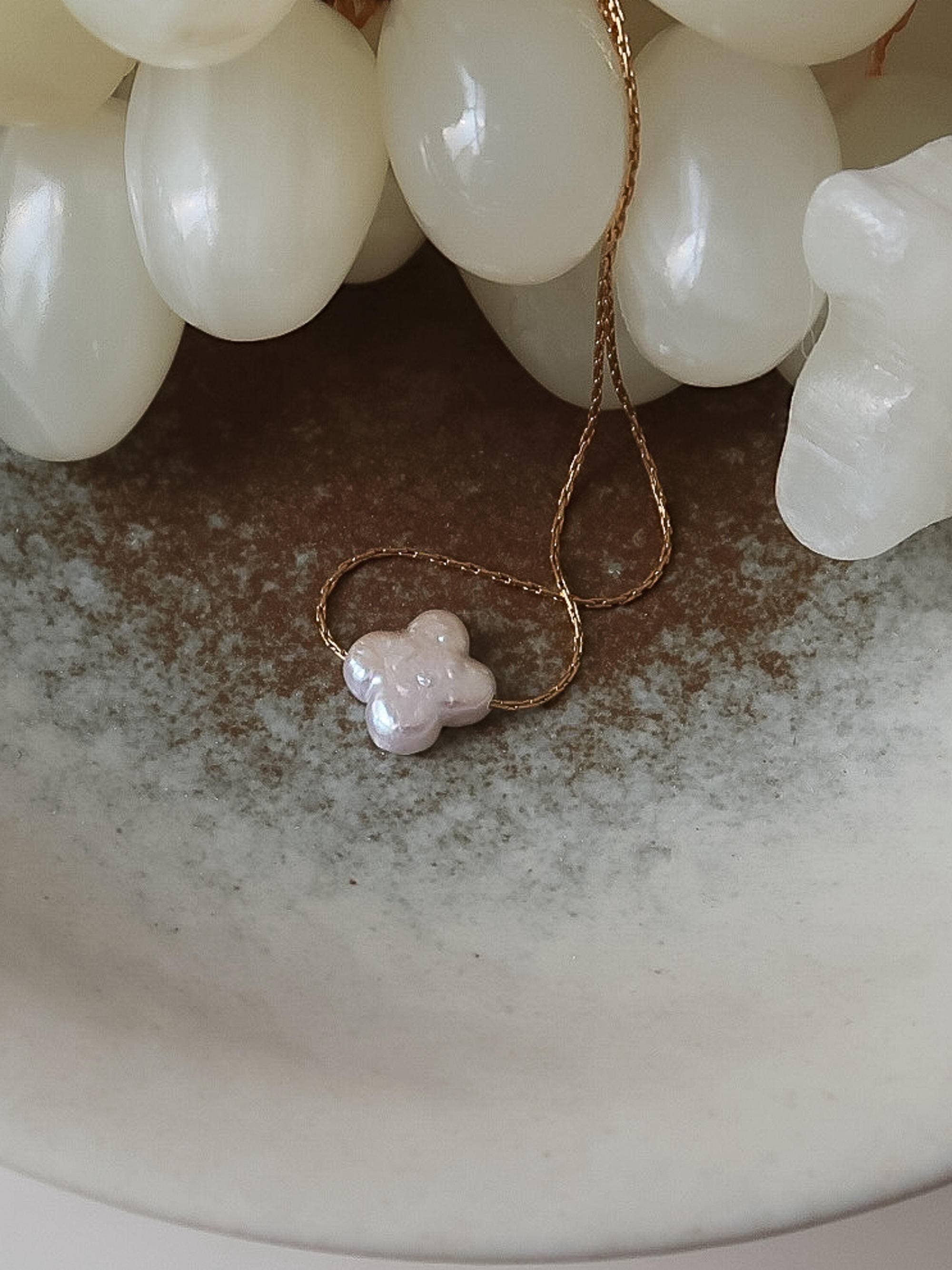 Pearl Shape Necklace - Proper
