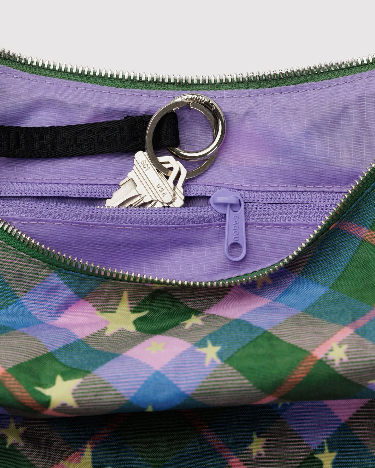 Baggu Medium Nylon Crescent Bag - Green Star Plaid