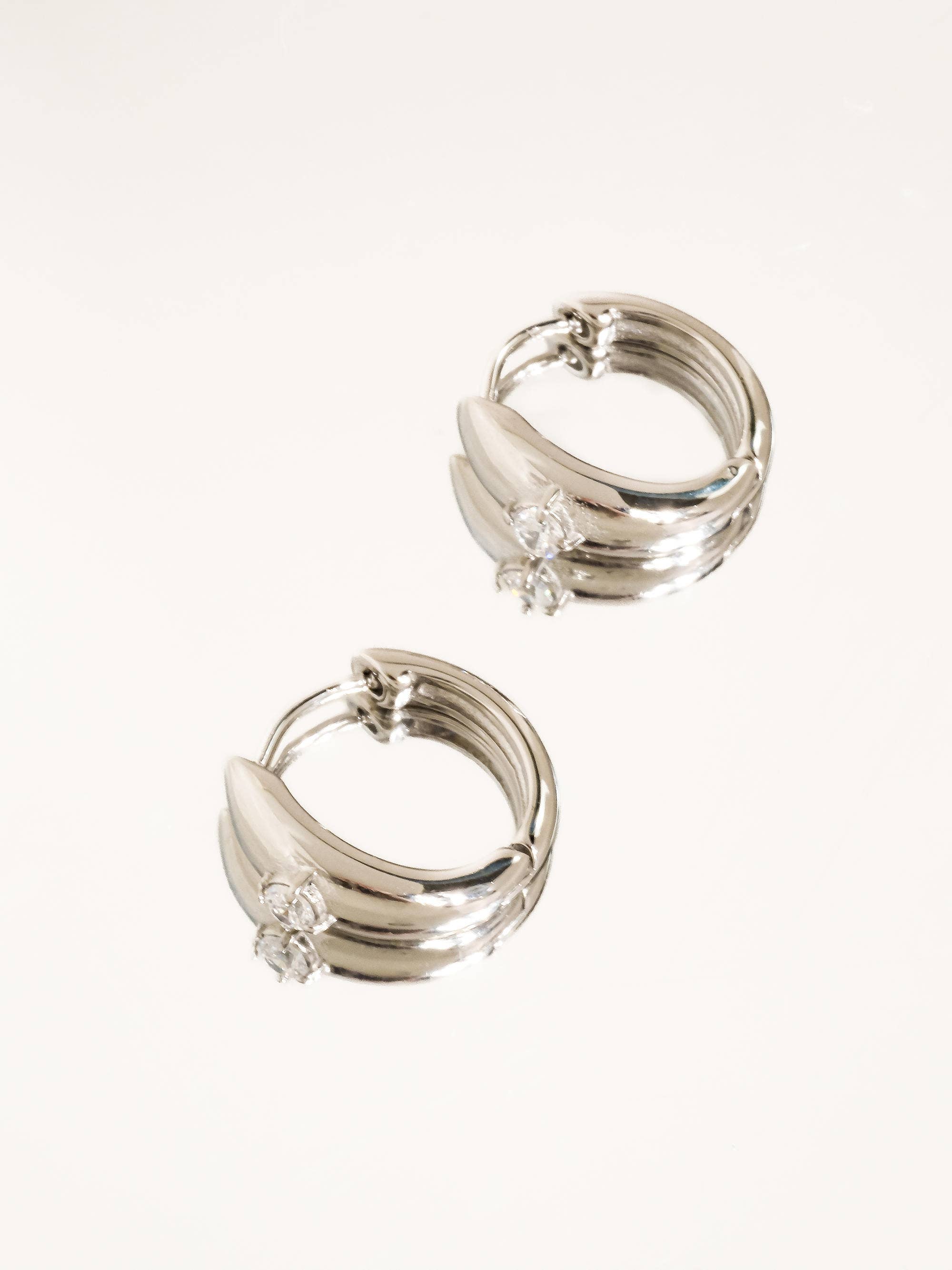 Dazzleon Earrings - Proper