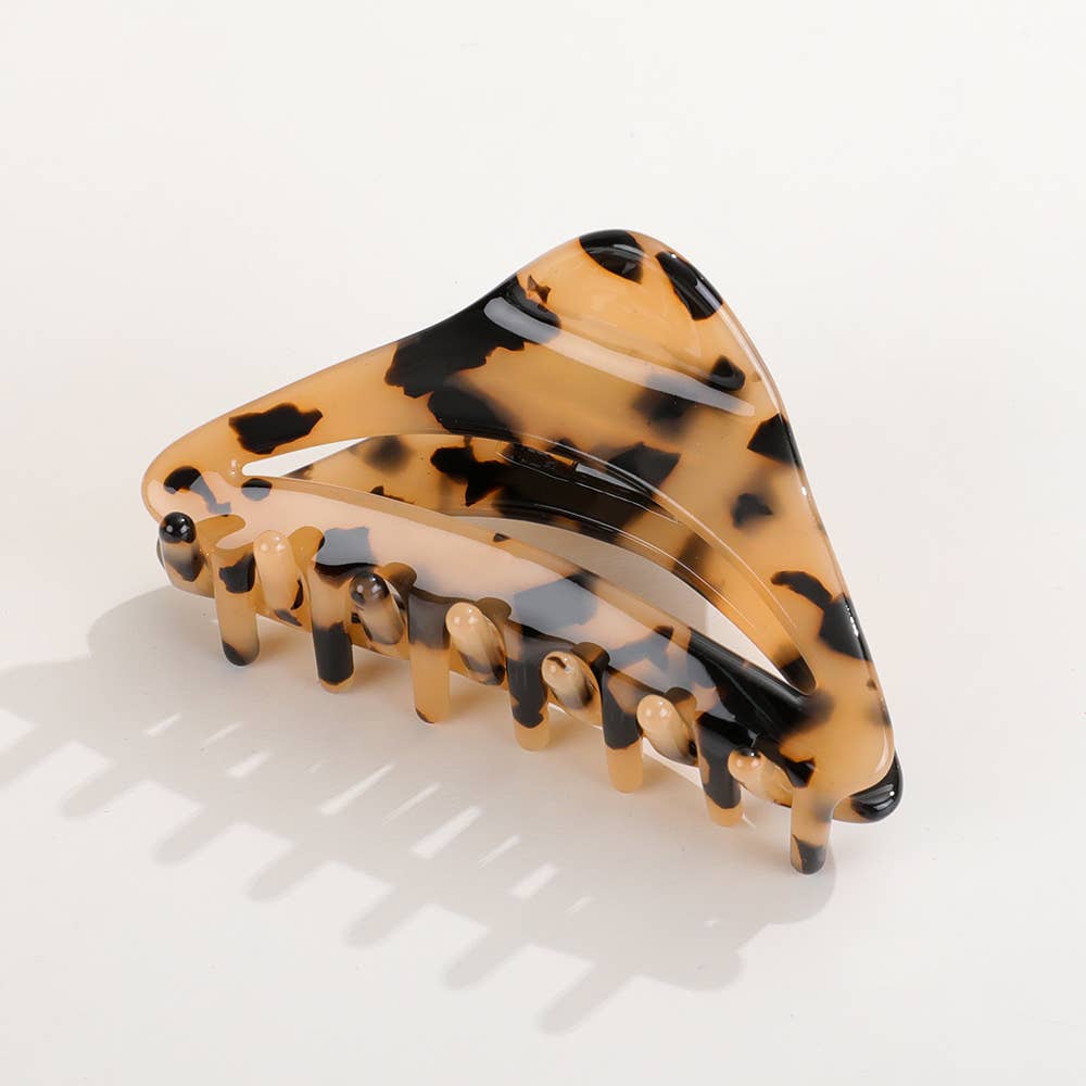 Demi Curved Triangle Claw Clip - Proper
