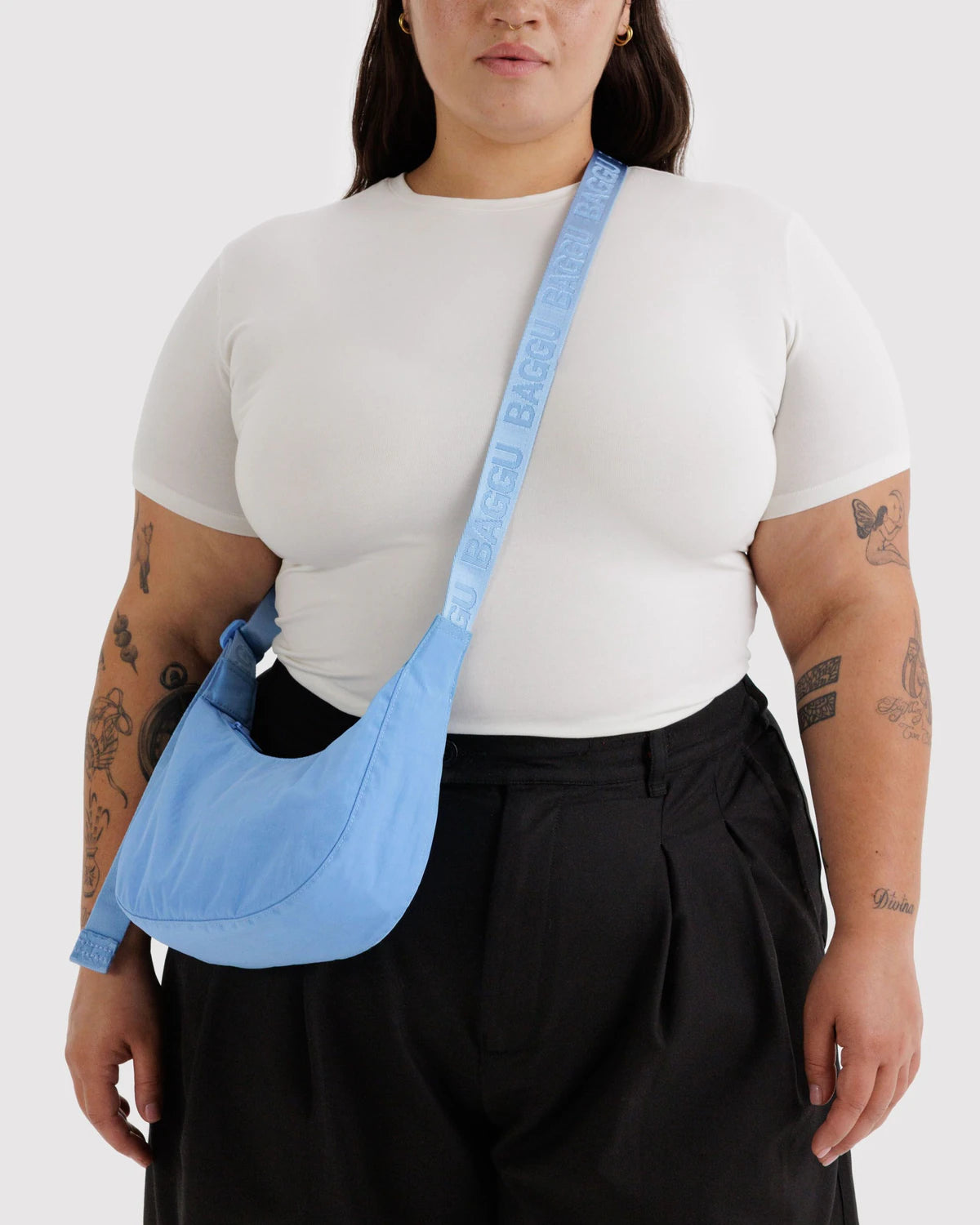 Baggu Small Nylon Crescent Bag - Piscine - Proper