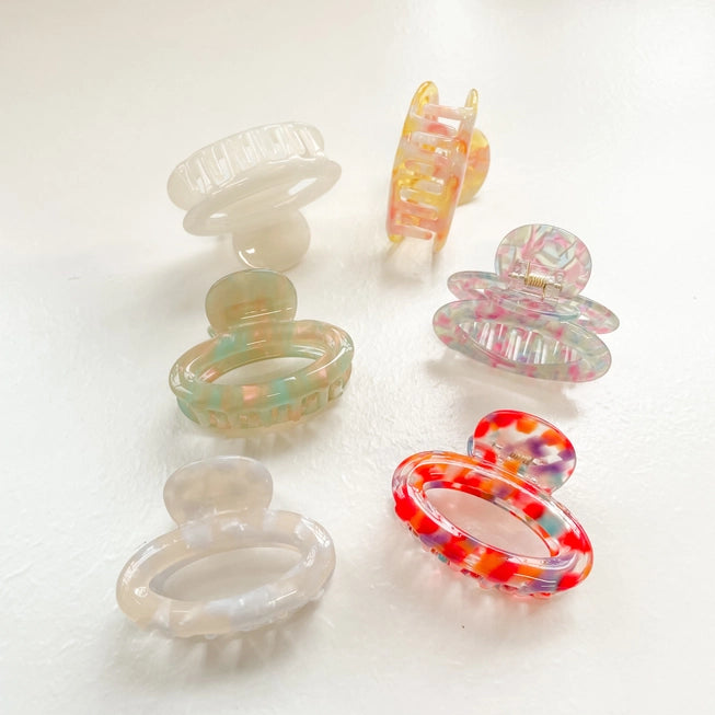 Small Cara Oval Claw Clip - Proper