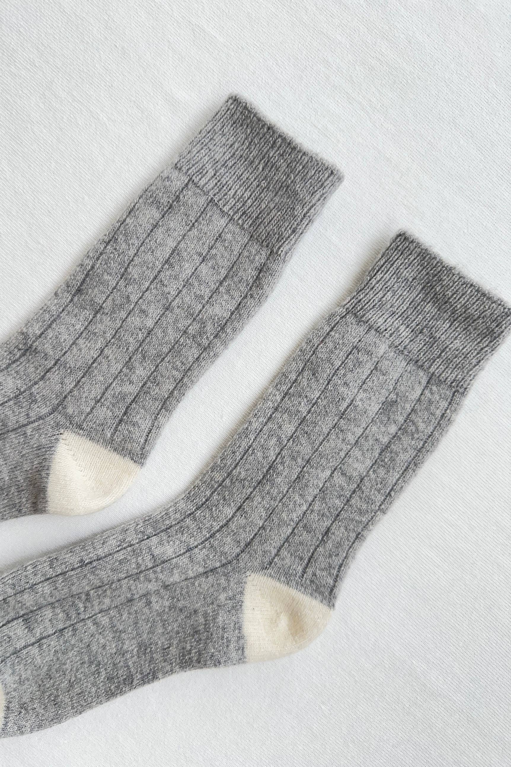 Classic Cashmere Socks - Proper