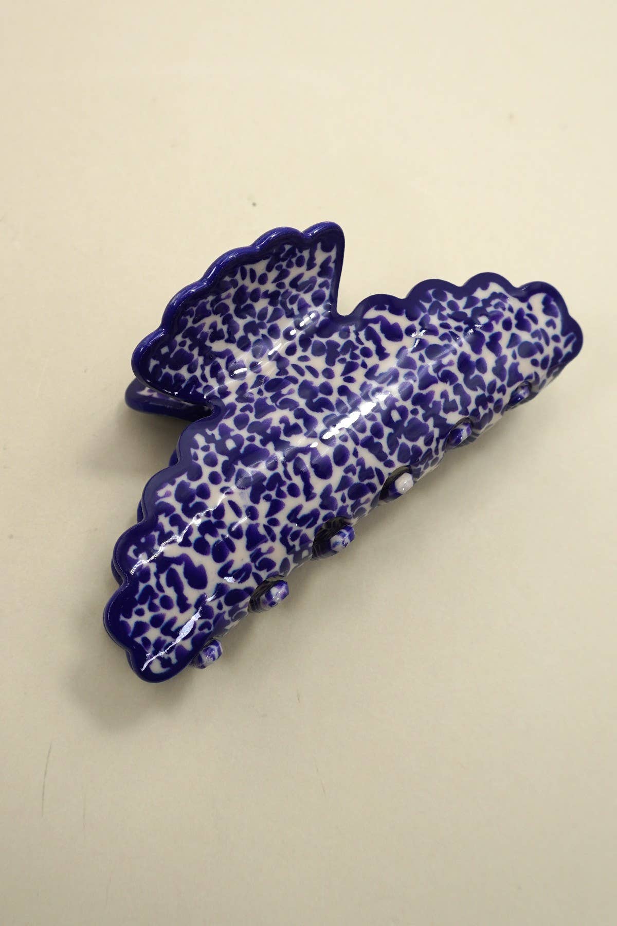 Scallop Edge Blue + White Clips - Proper