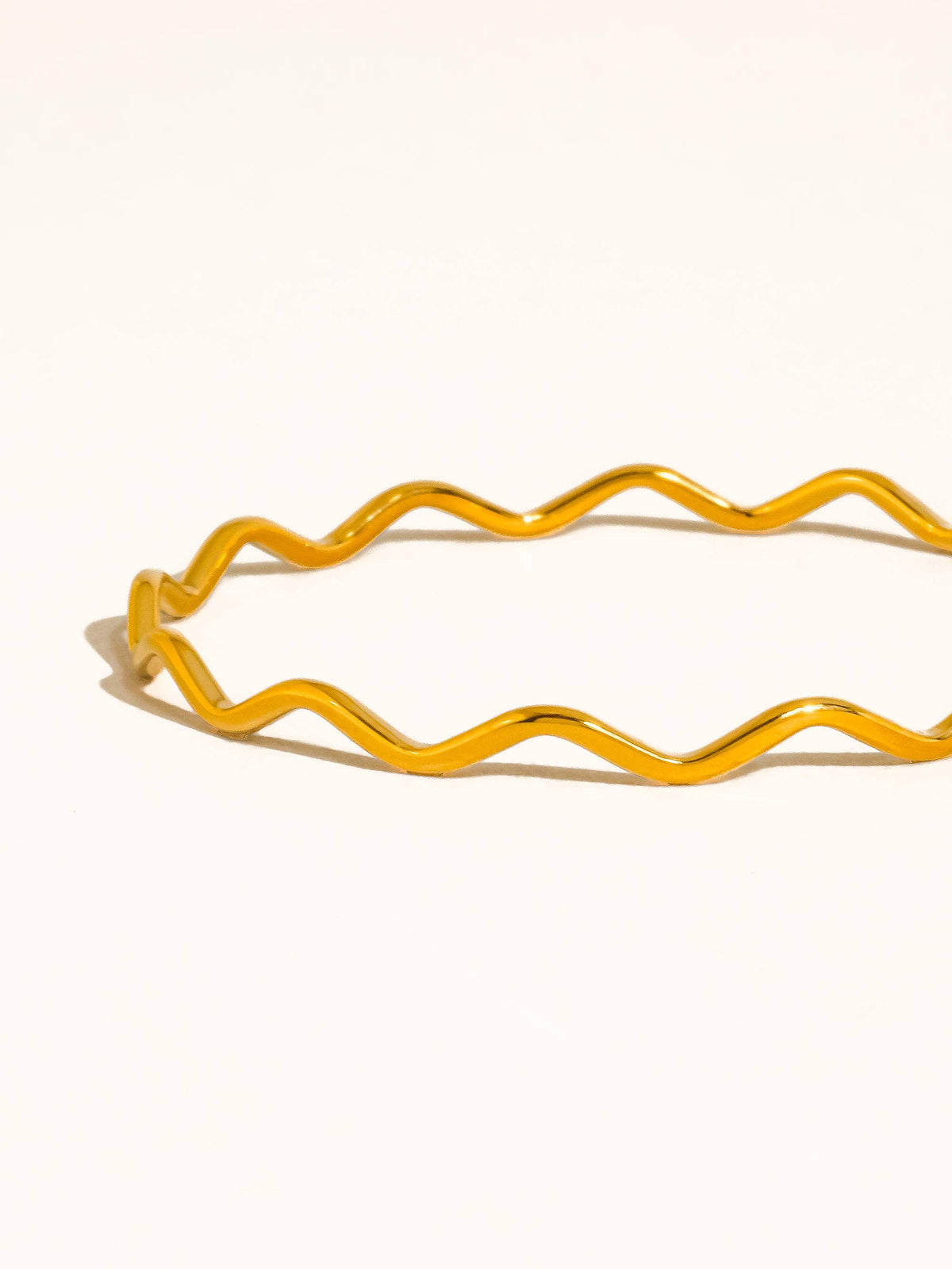 Hadley Wavy Bangle Bracelet - Proper