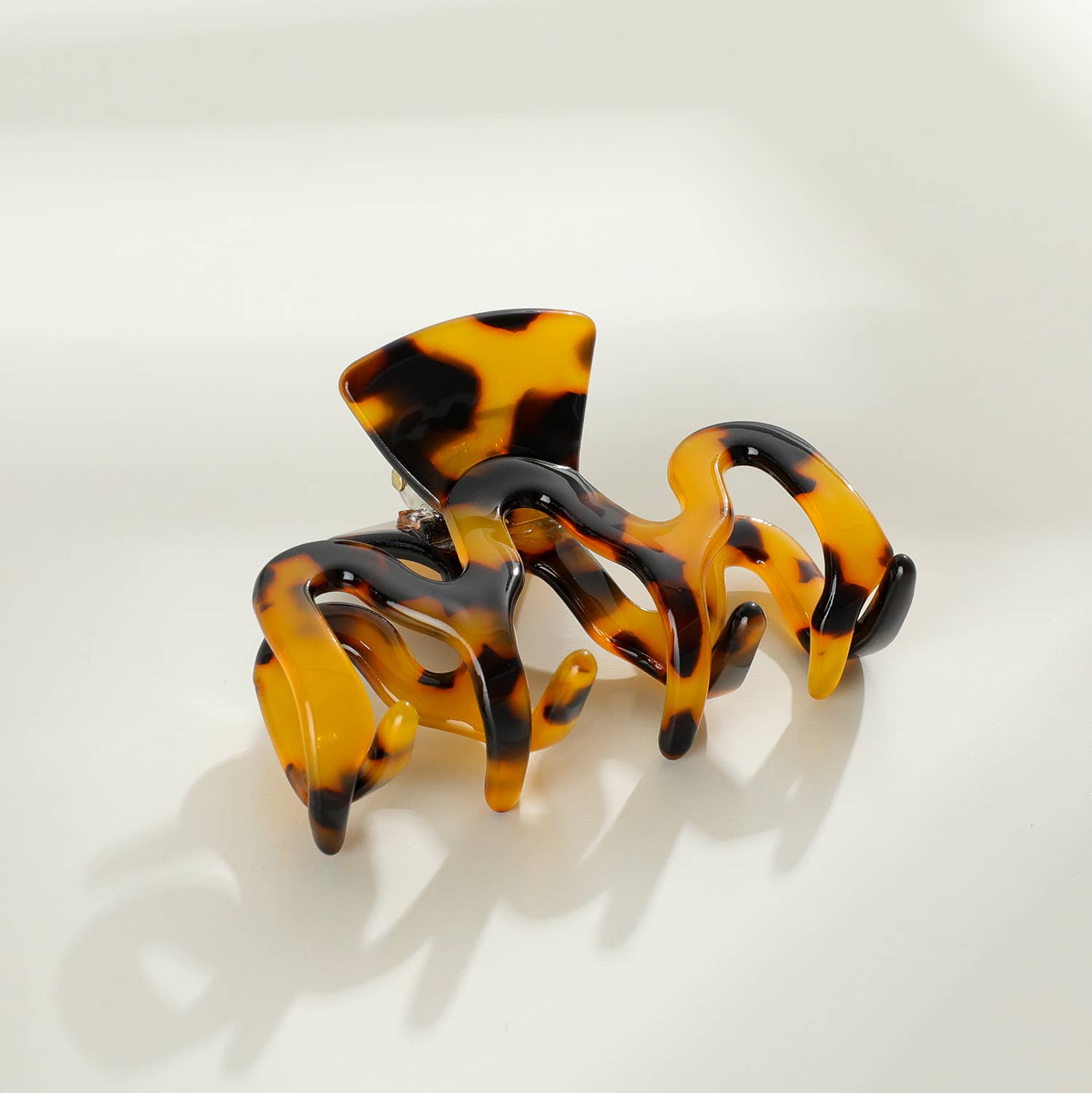 Esme Claw Clip - Proper