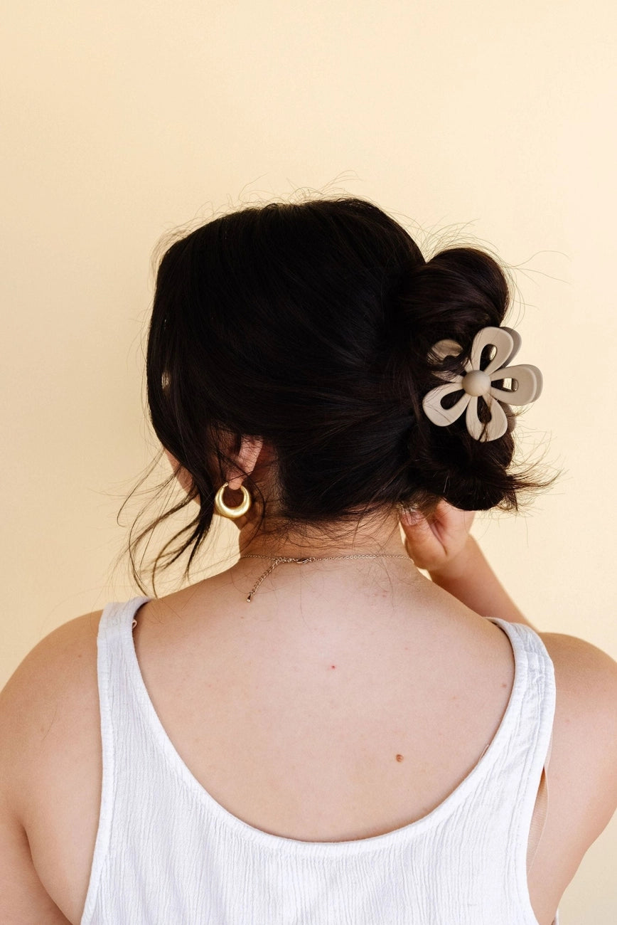 Cut Out Flower Hair Clip - Proper