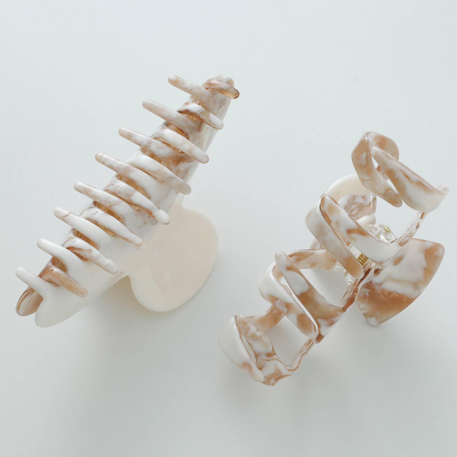 Calacatta Large Claw Clip - Proper
