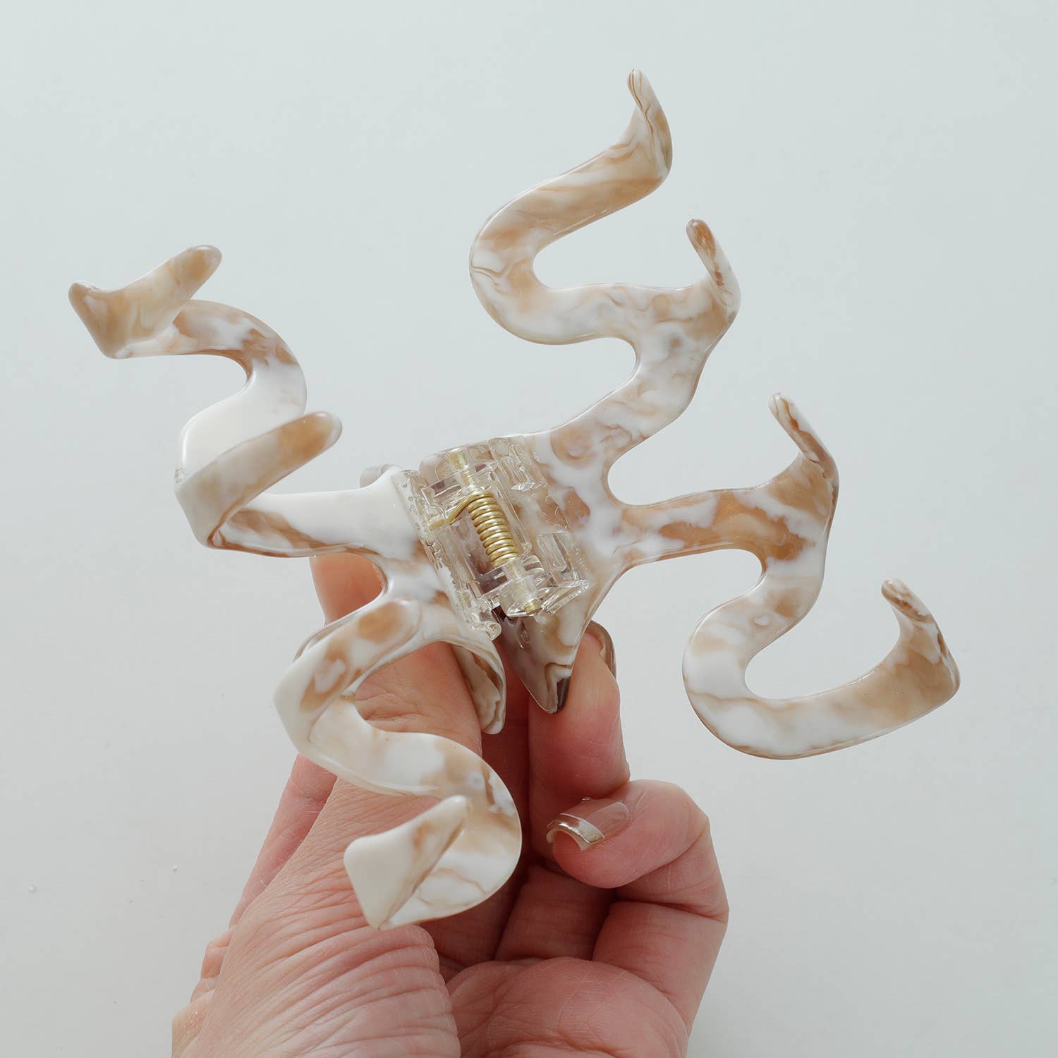 Calacatta Large Claw Clip - Proper