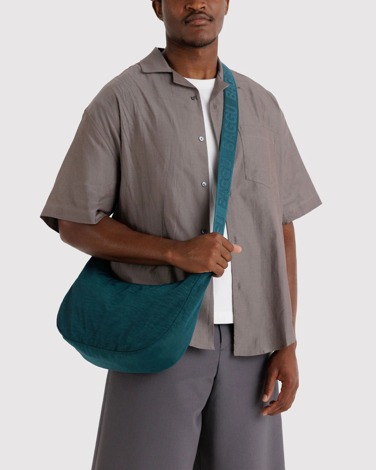 Baggu Medium Nylon Crescent Bag - Deep Sea - Proper