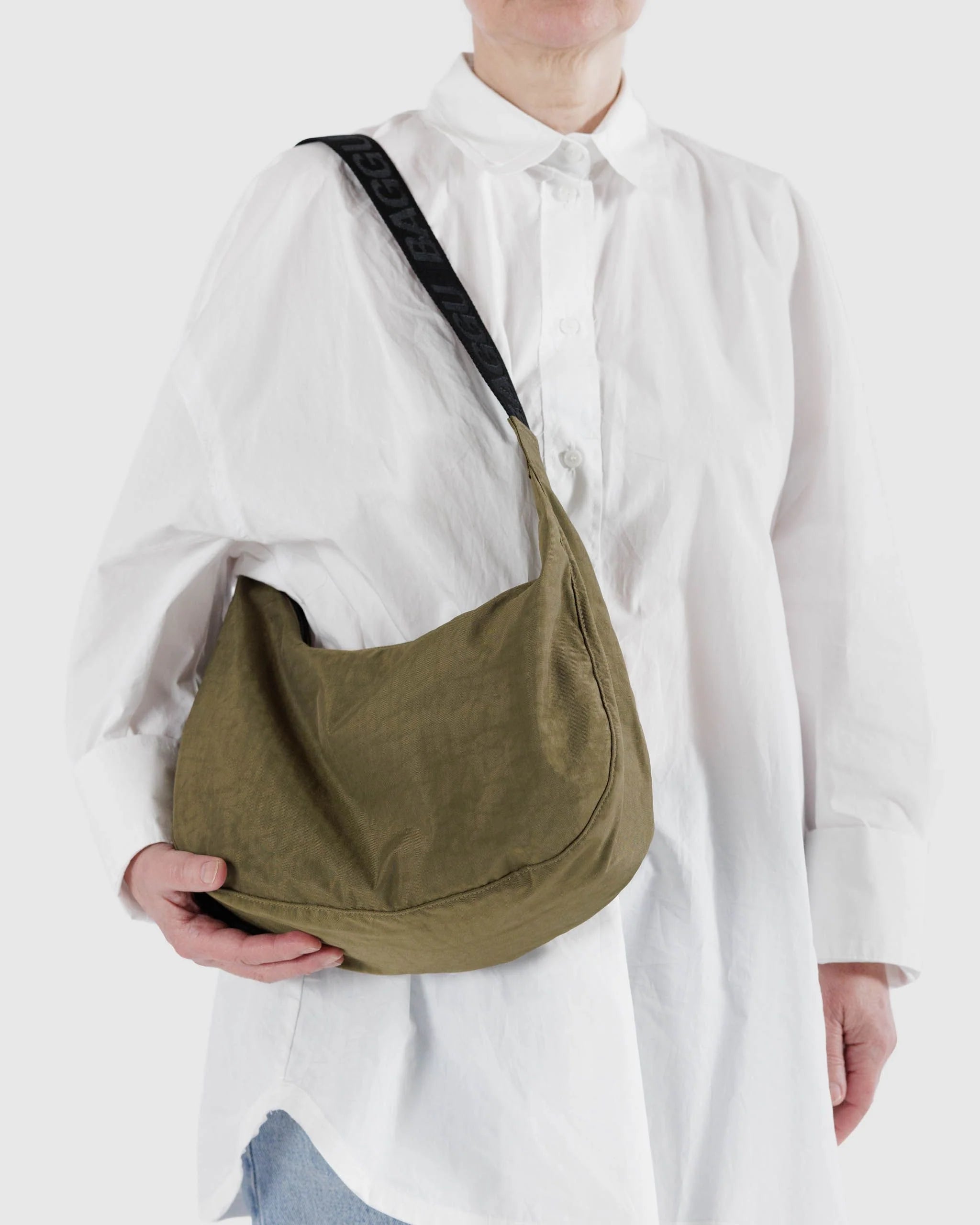 Baggu Medium Nylon Crescent Bag - Seaweed - Proper