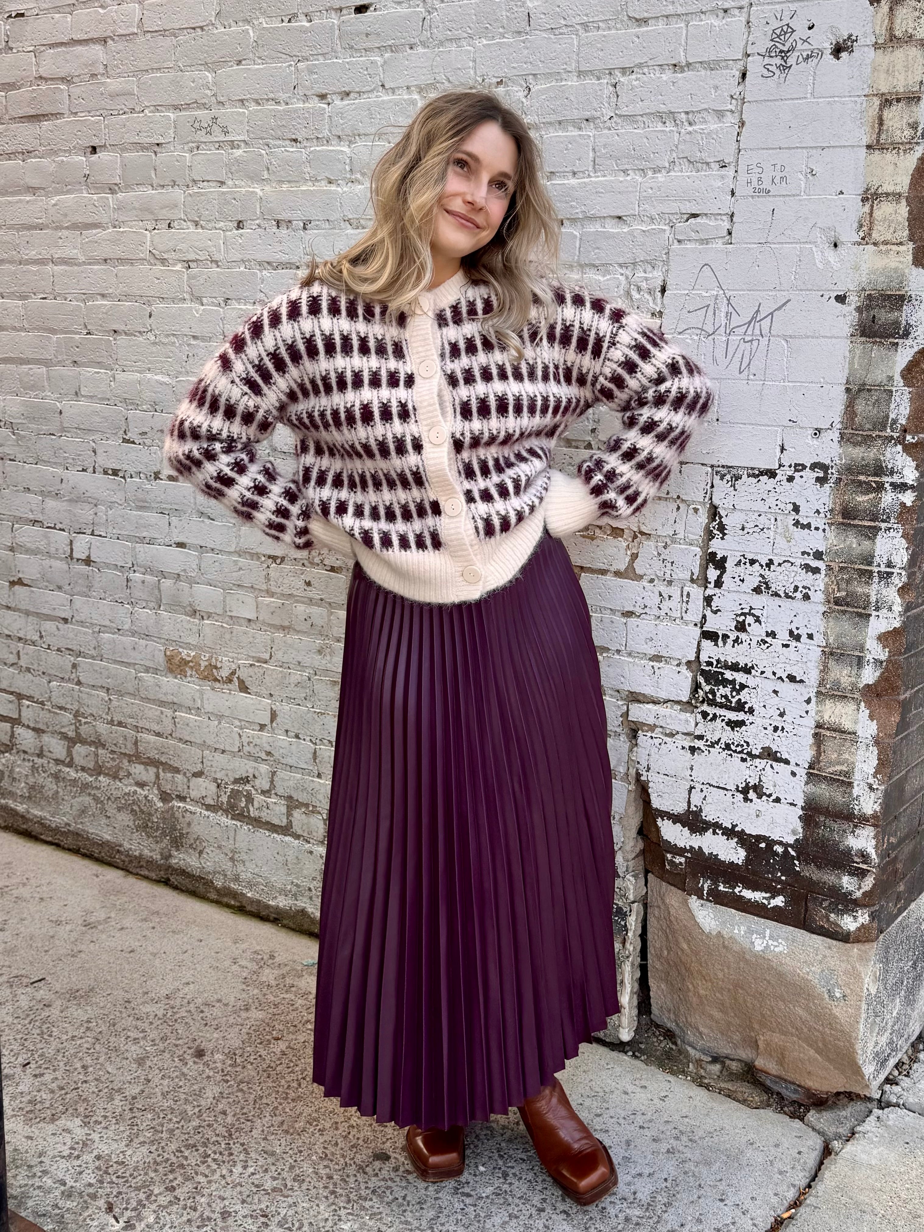 Lisa Cardigan - Proper