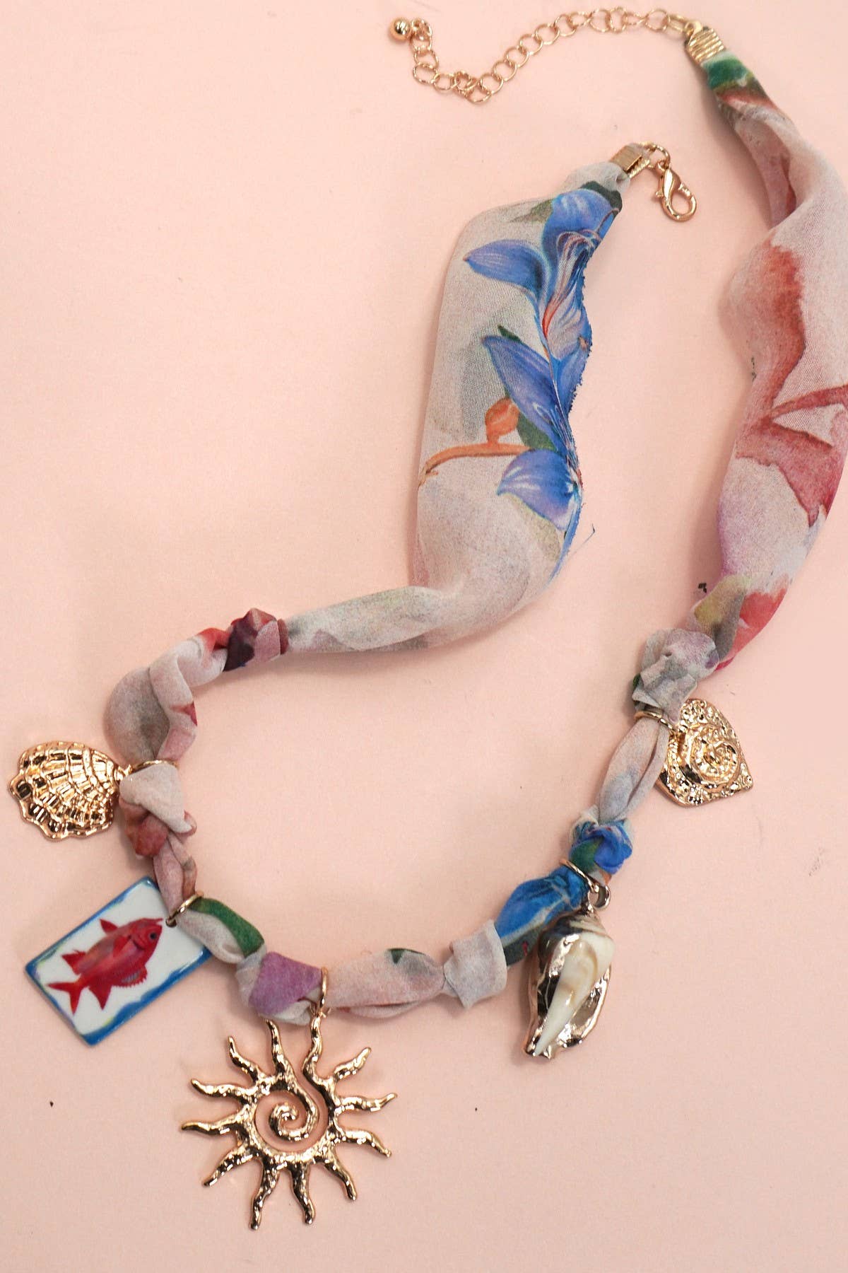 SCARF CHARM NECKLACE-FISH SUN CONCH SEASHELL | 80N92363 - Proper