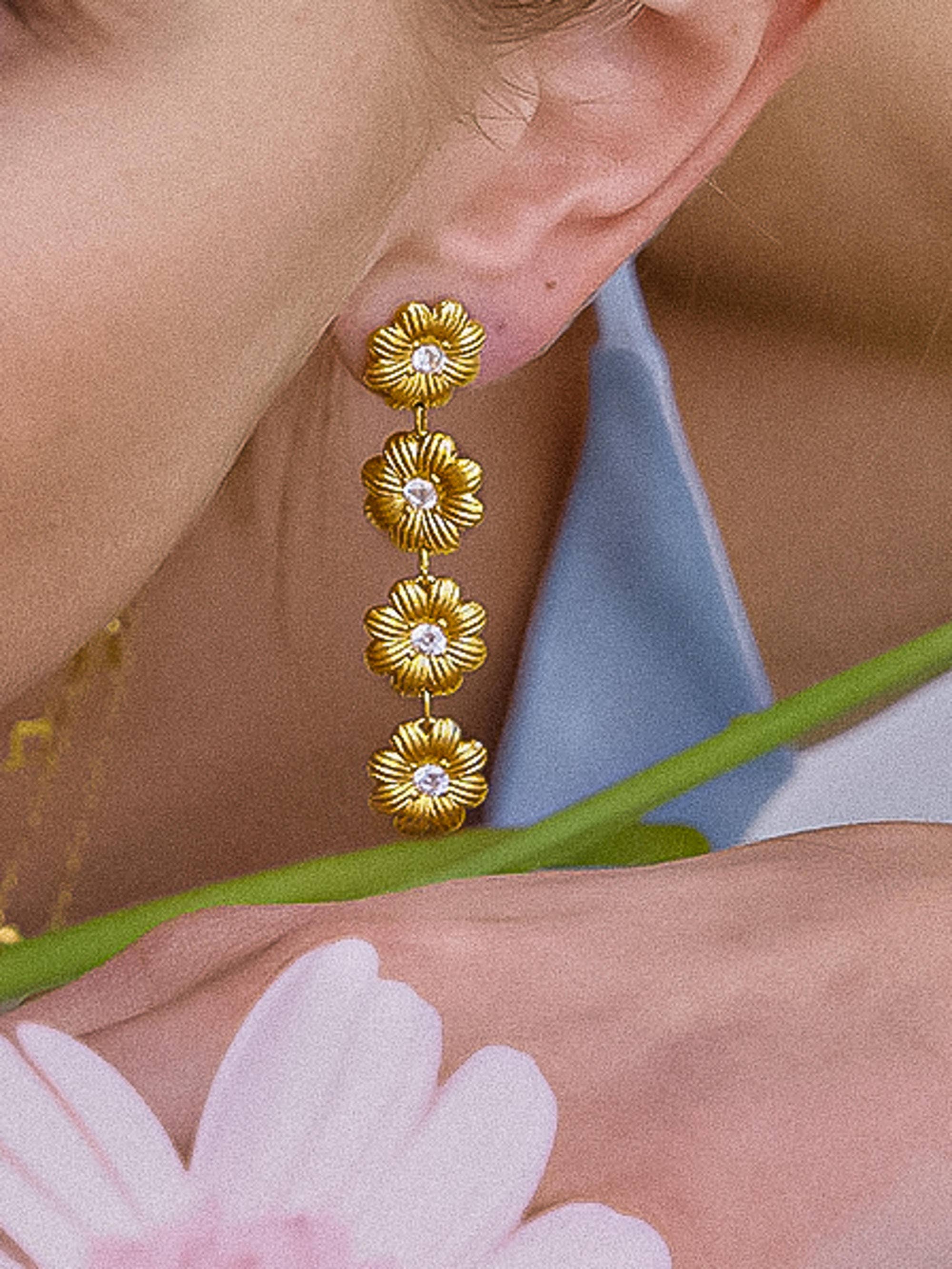 Bloomie 18K Gold Non-Tarnish CZ Flower Chain Earring - Proper