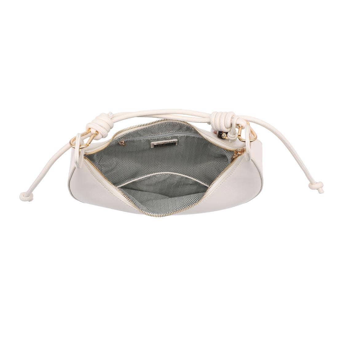 Emilia Hobo - Proper