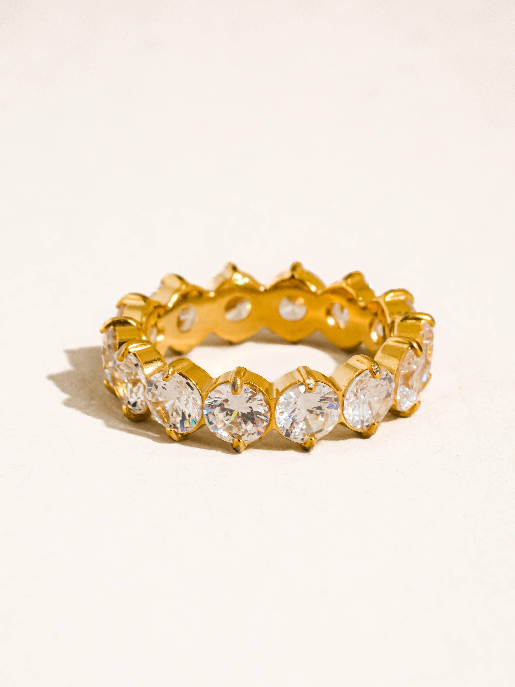 Veloura Ring - Proper