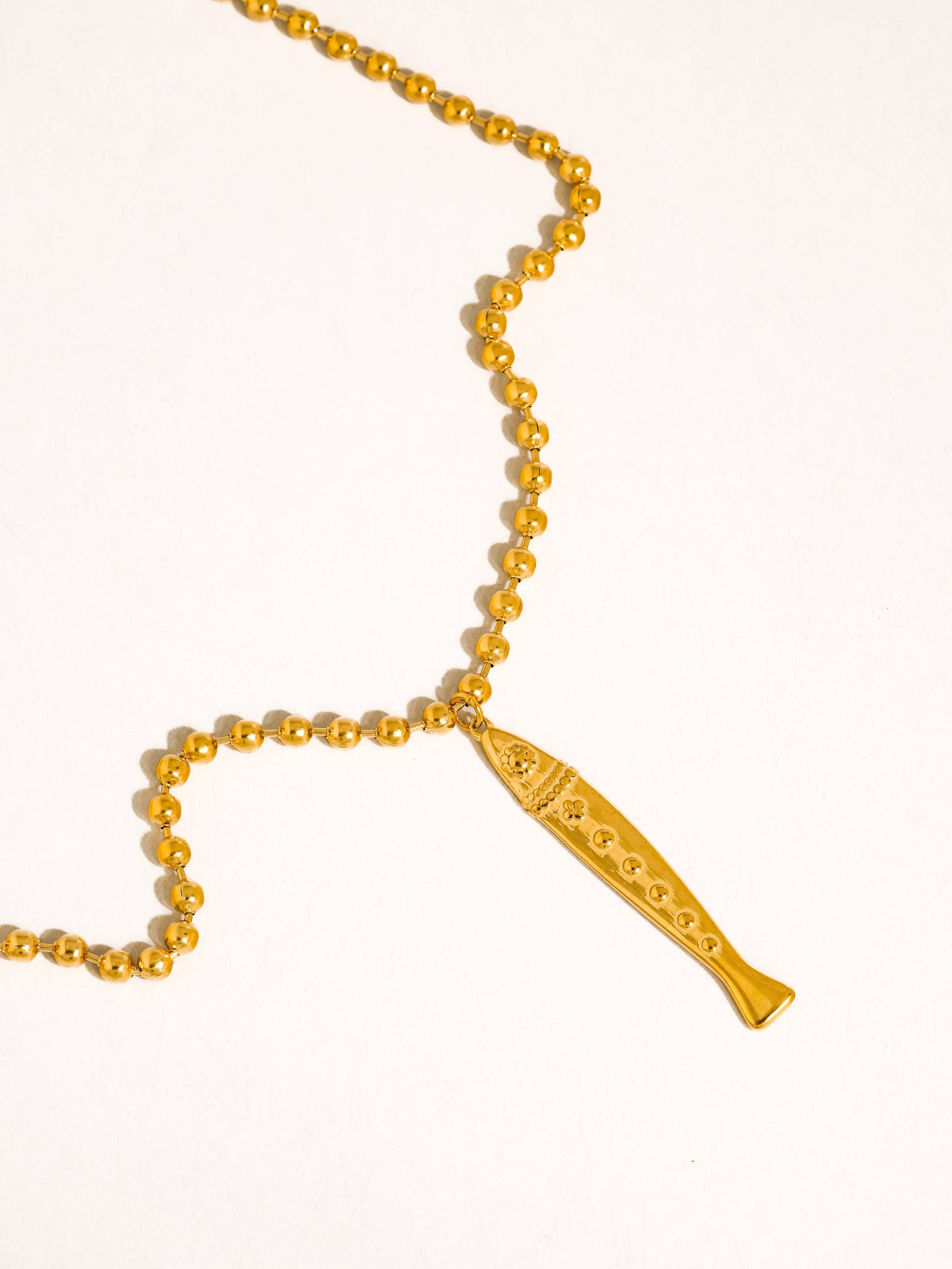 Bellisse 18K Gold Non-Tarnish Vintage Fish Necklace - Proper