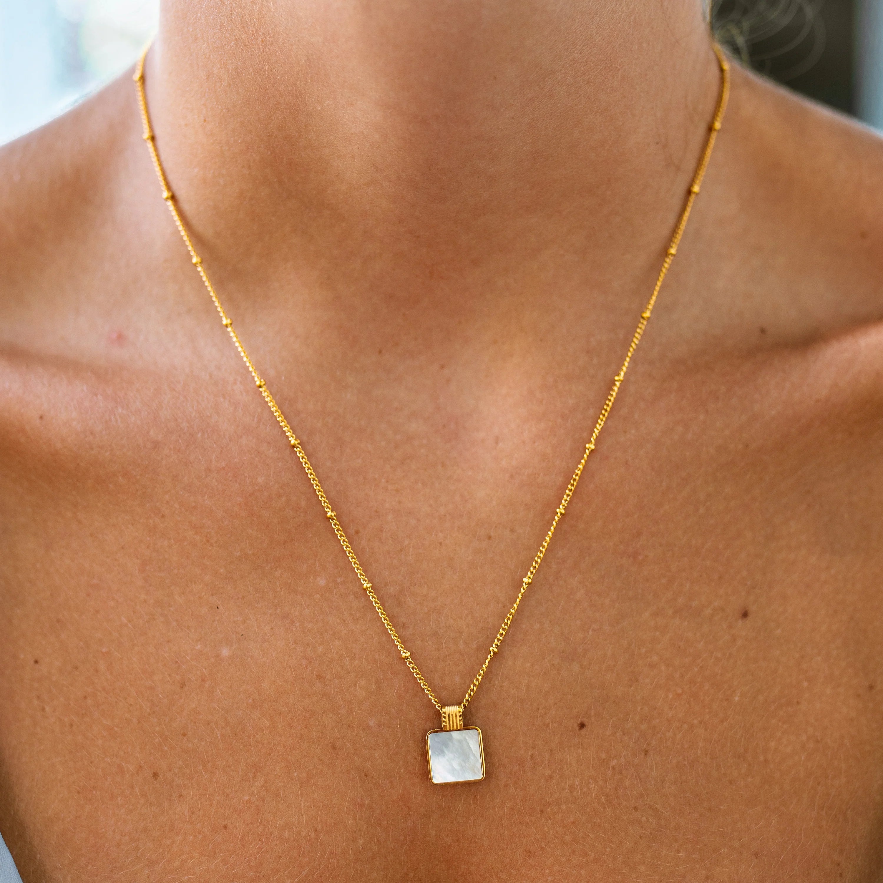 Endlessly Creating Necklace - Proper