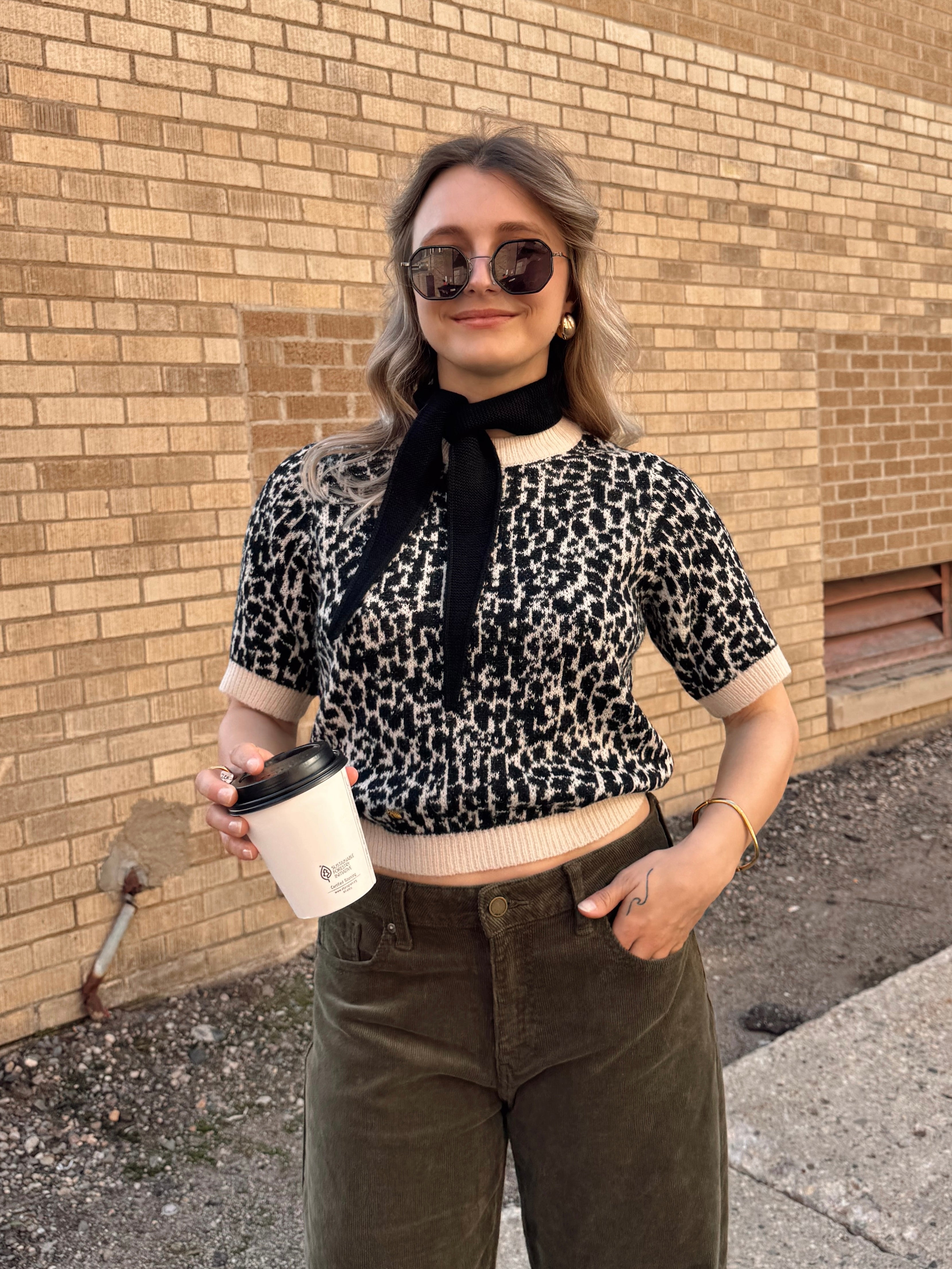 Wow Sweater - Proper