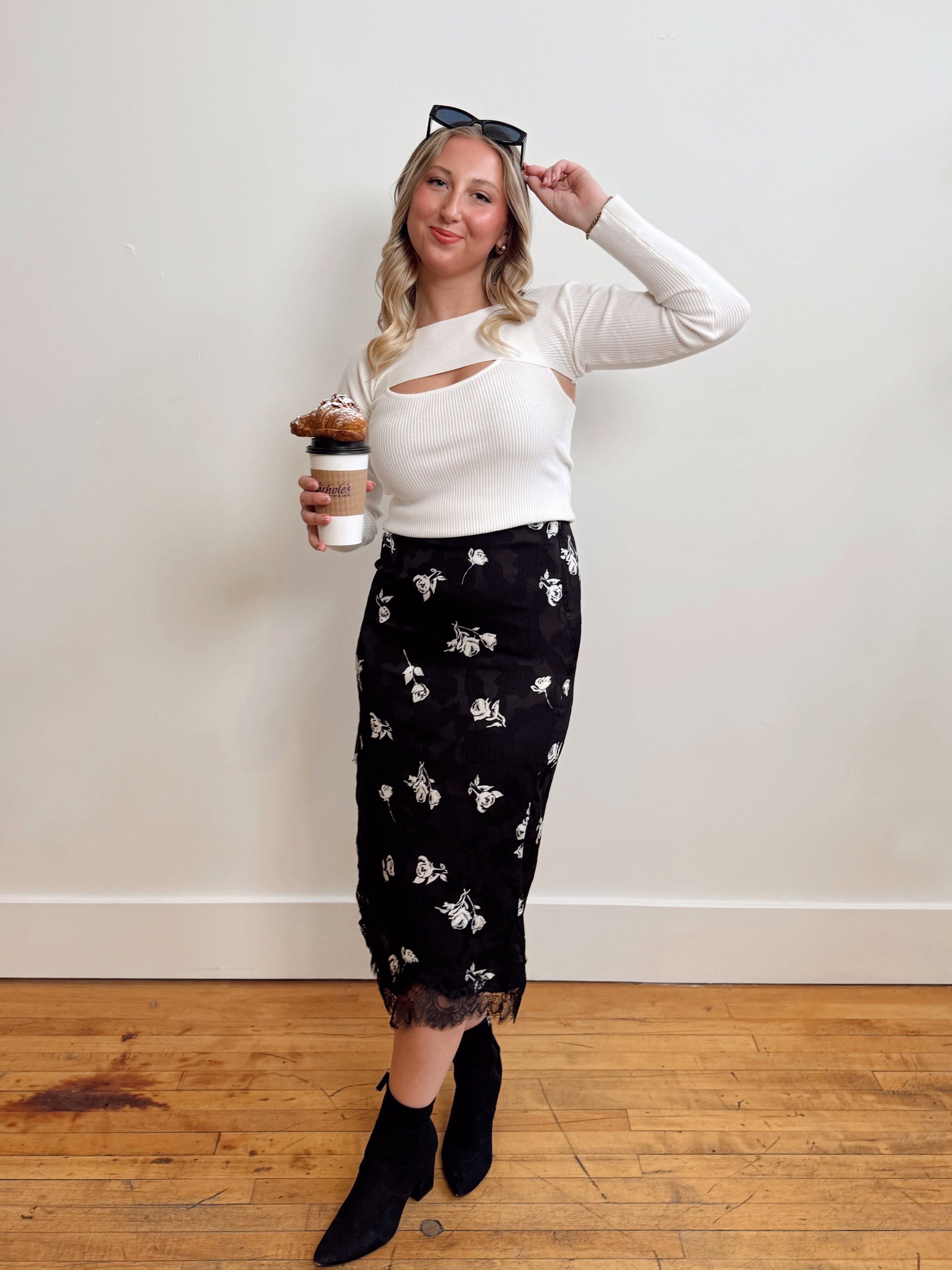 Rose Lace Skirt - Proper
