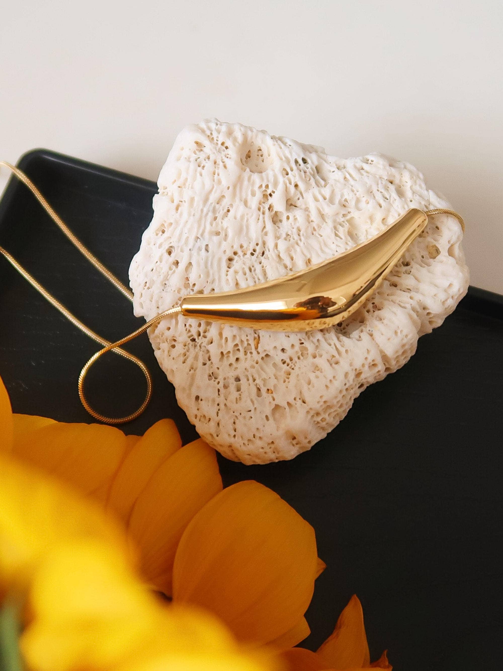 Cendre Necklace