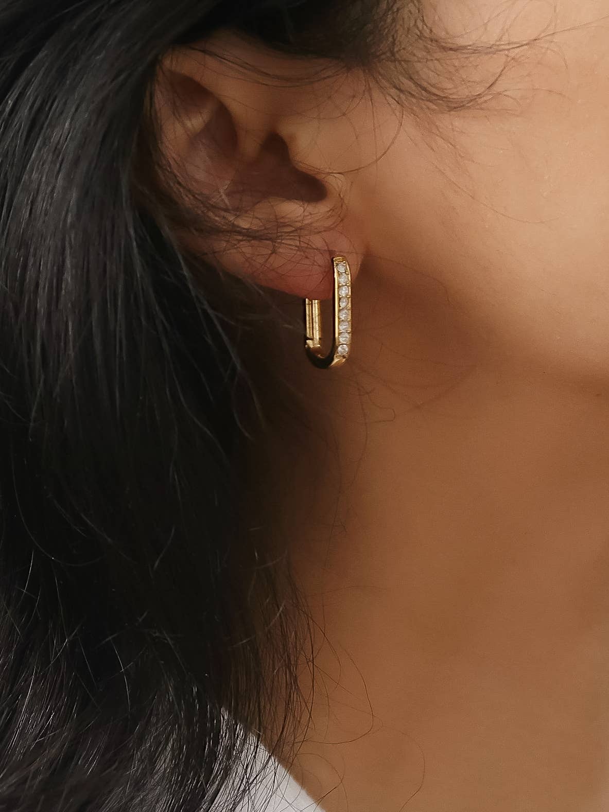 Marze Oval Huggie Earrings