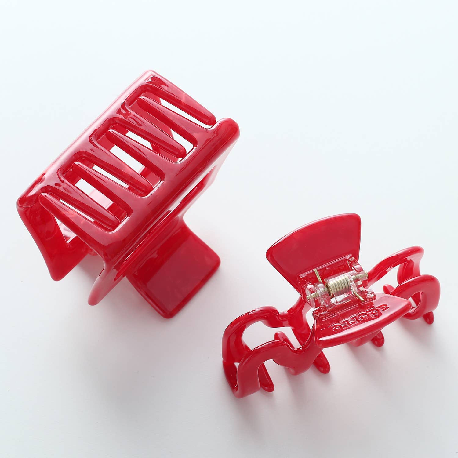 Cherry Red Small/Medium Claw Clip - Proper