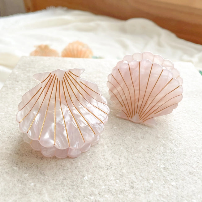 Oceane Medium Seashell Claw Clip - Proper