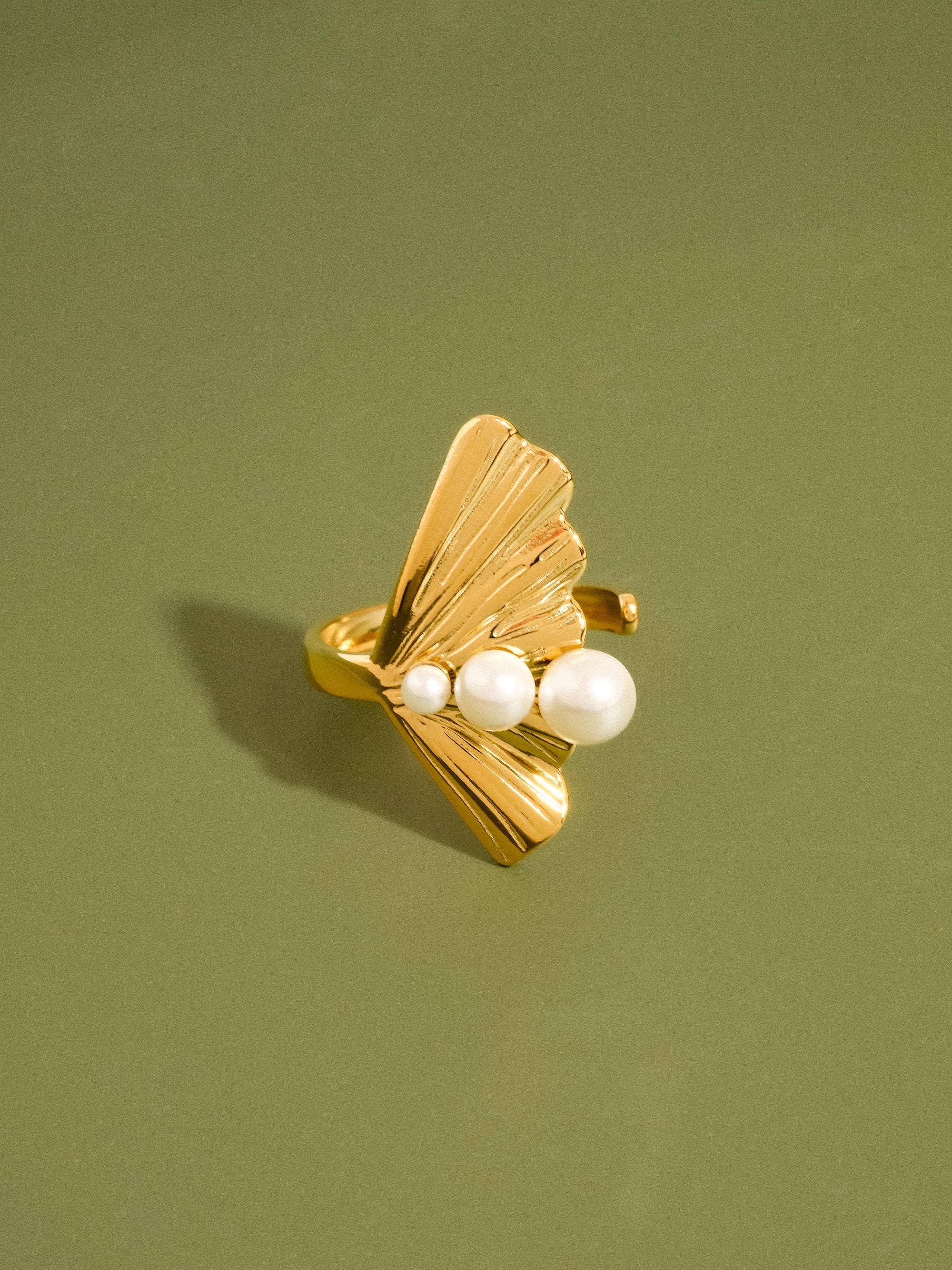 Kala 18K Gold Non-Tarnish Sculptural Pearl Statement Ring - Proper