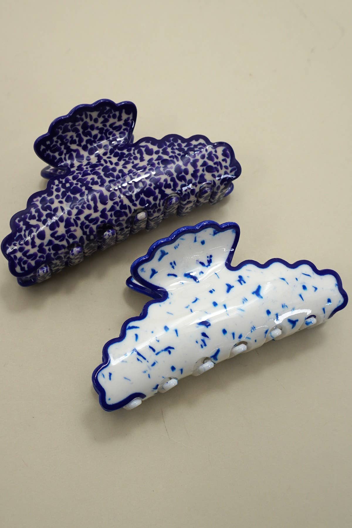 Scallop Edge Blue + White Clips - Proper