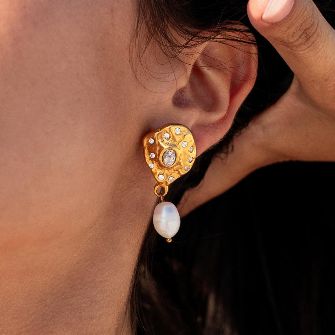 Luna Earrings - Proper