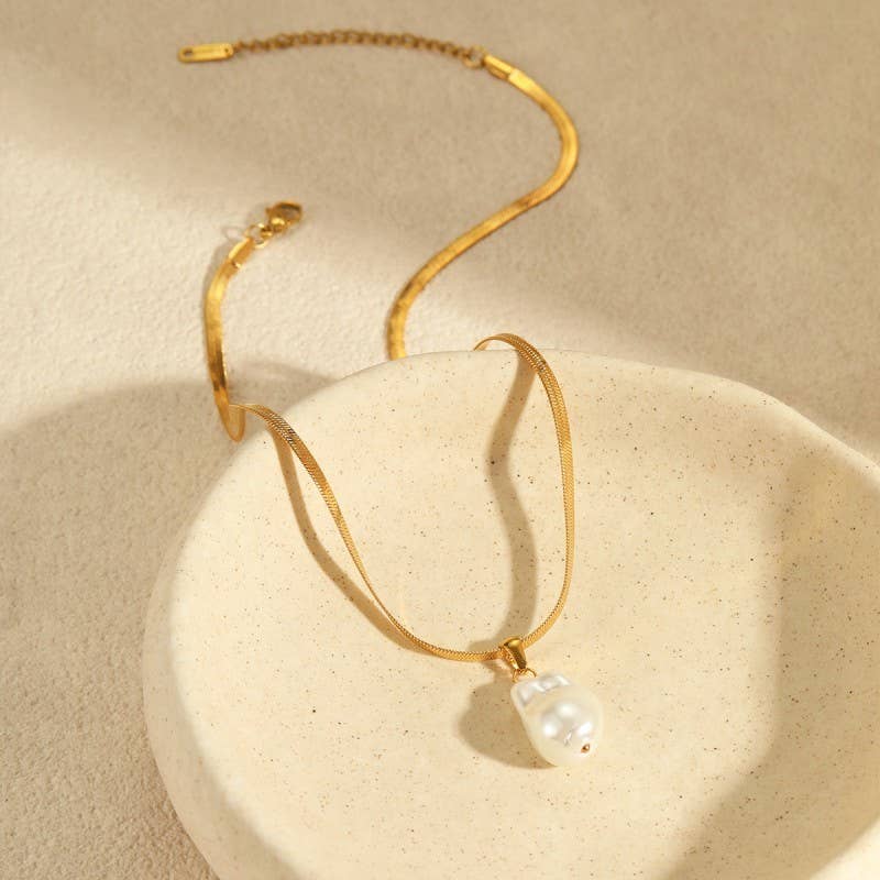 Single Pearl Necklace