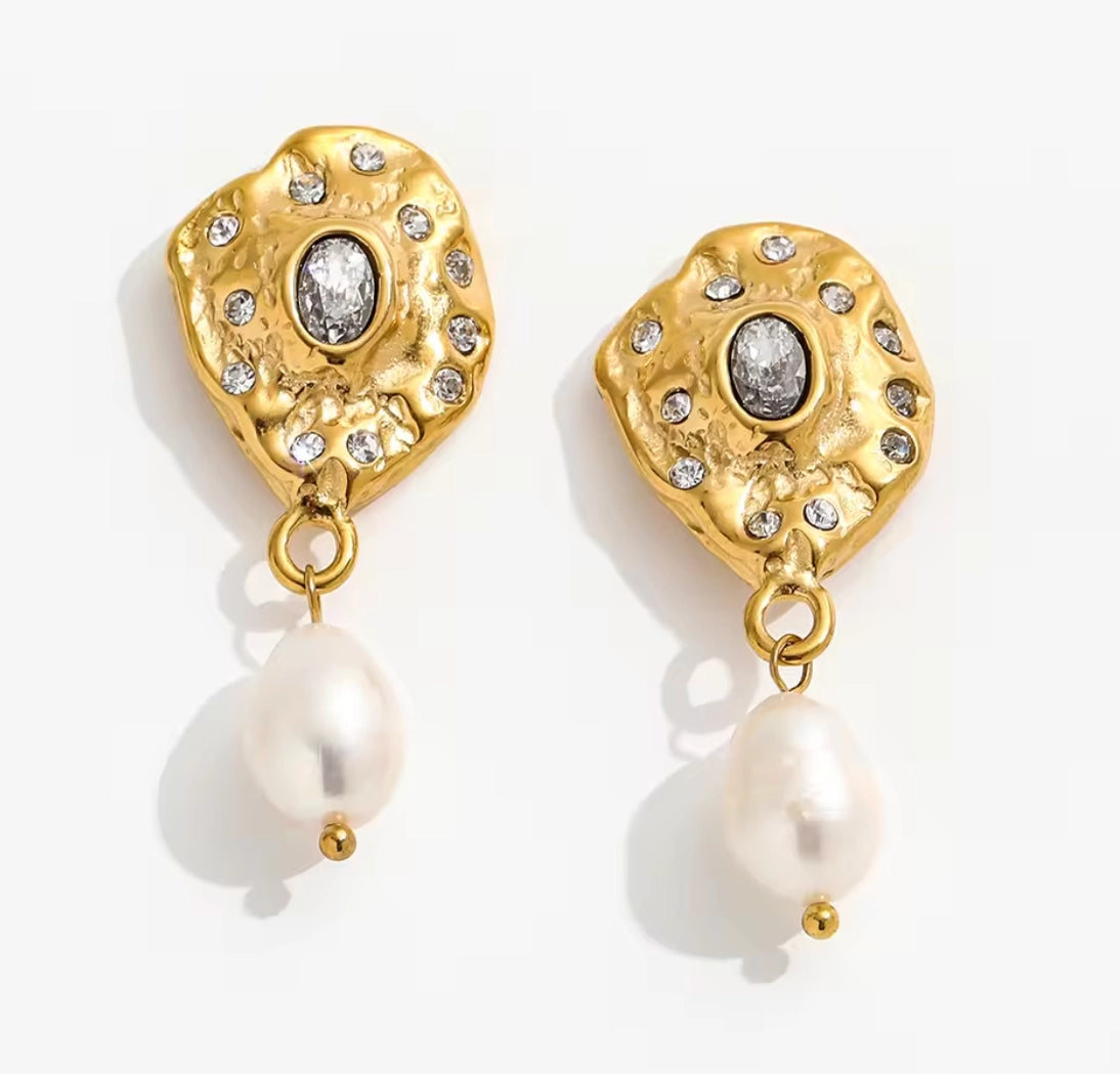 Luna Earrings - Proper