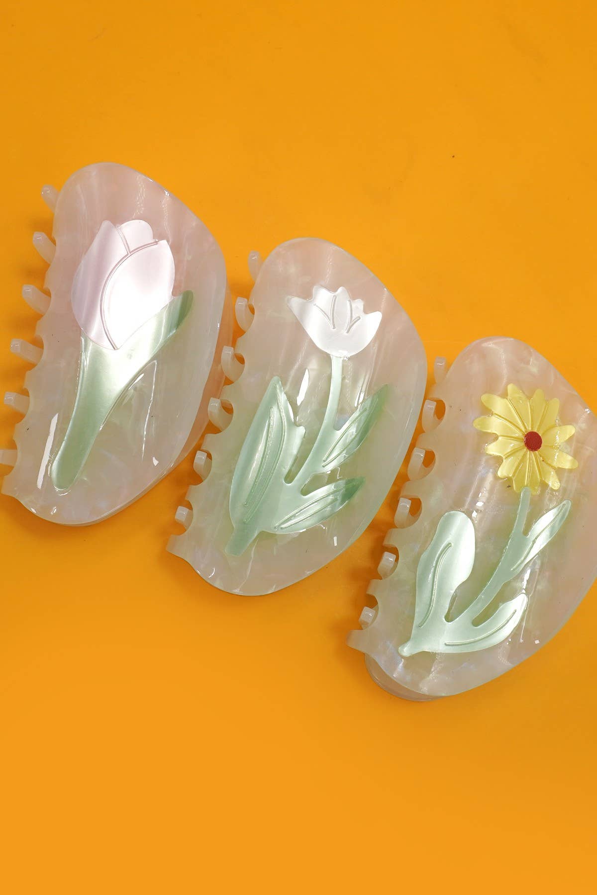JUMBO FLOWER HAIR CLAW CLIPS | 40H970 - Proper
