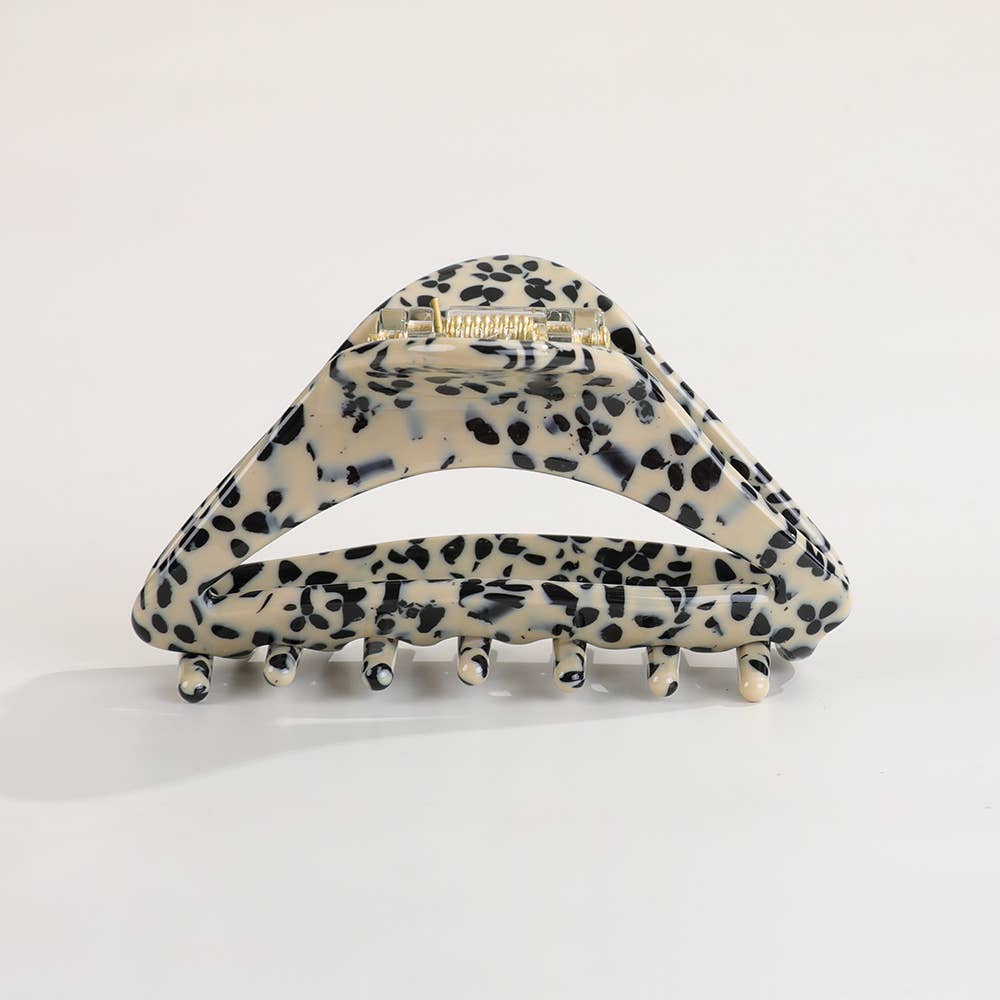 Demi Curved Triangle Claw Clip - Proper
