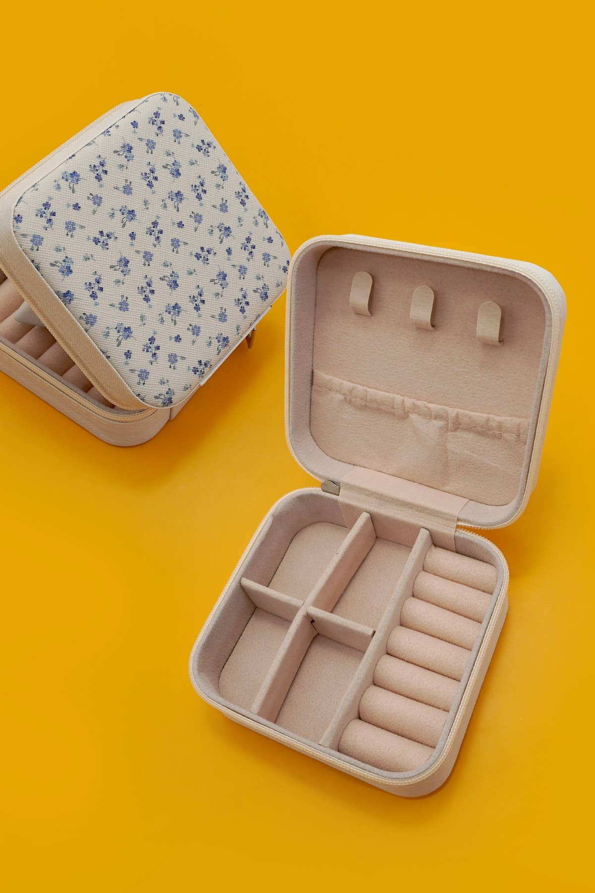 Zippered Jewelry Box - Proper