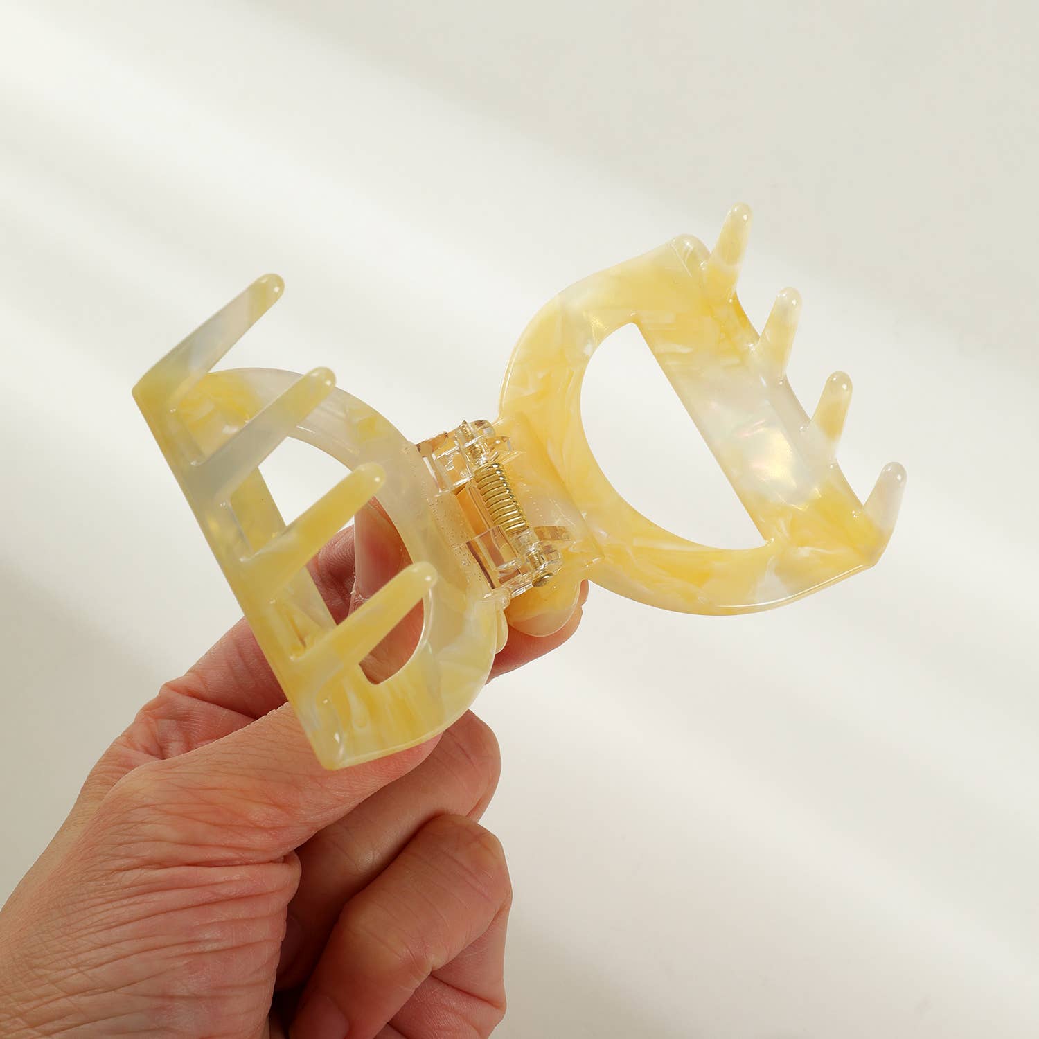 Limoncello | Assorted Small/Medium Claw Clips - Proper