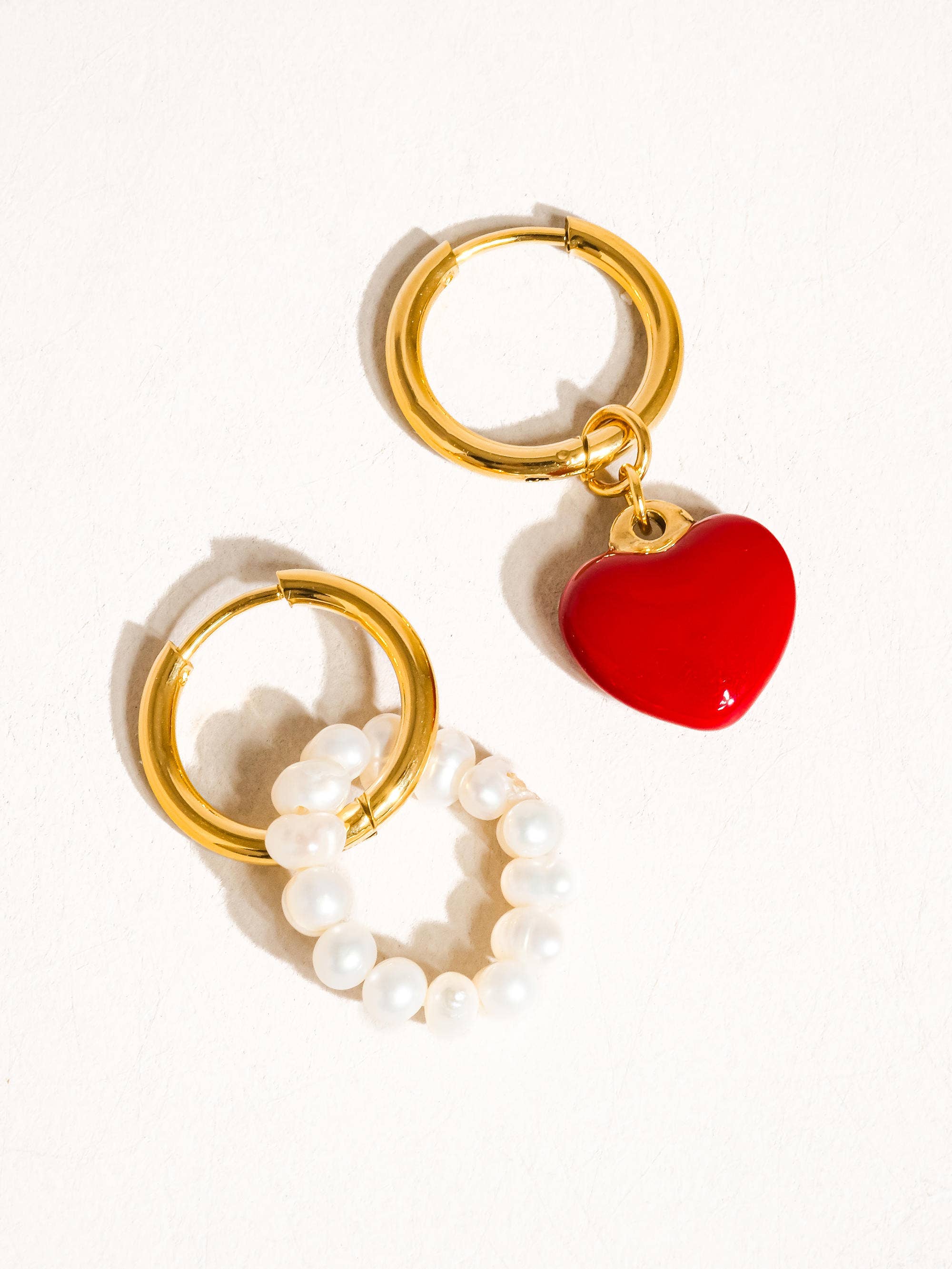 Euphrasie Mismatch Heart Pearl Earring - Proper