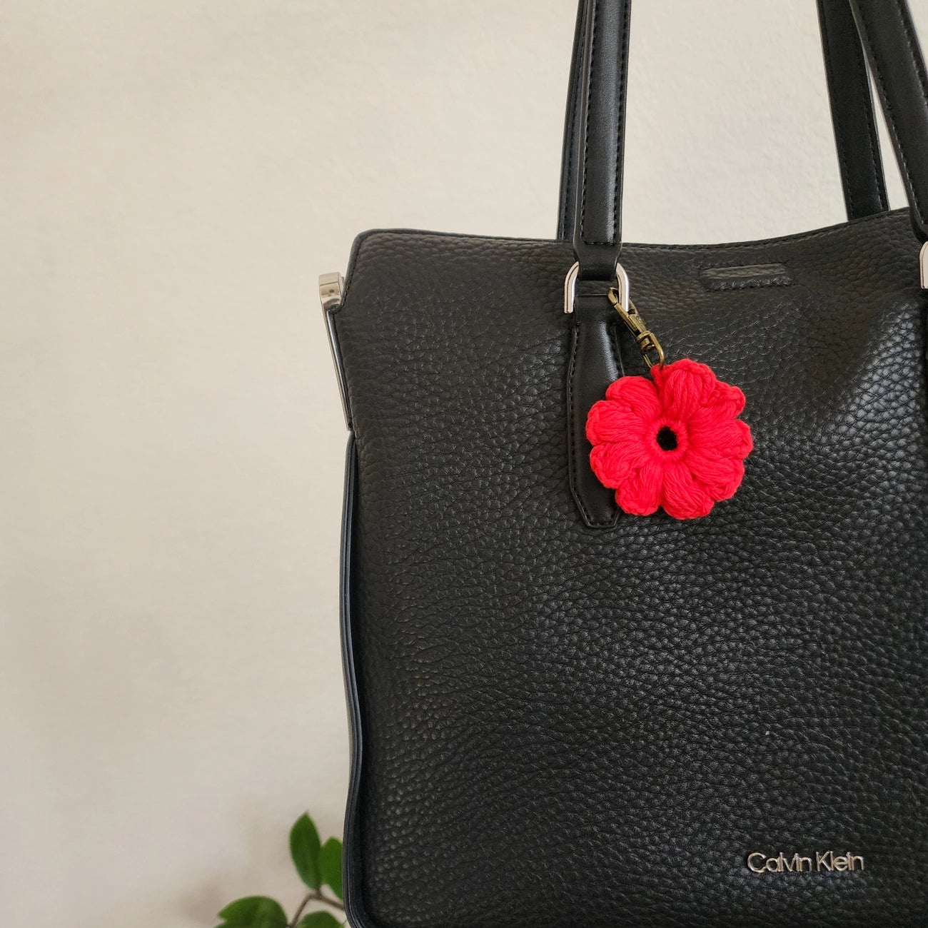 Handmade Daisy Keychain - Proper