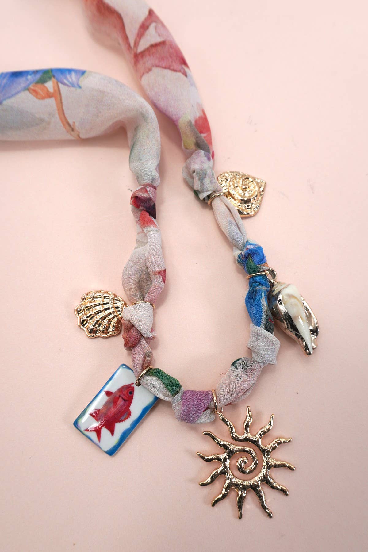 SCARF CHARM NECKLACE-FISH SUN CONCH SEASHELL | 80N92363 - Proper