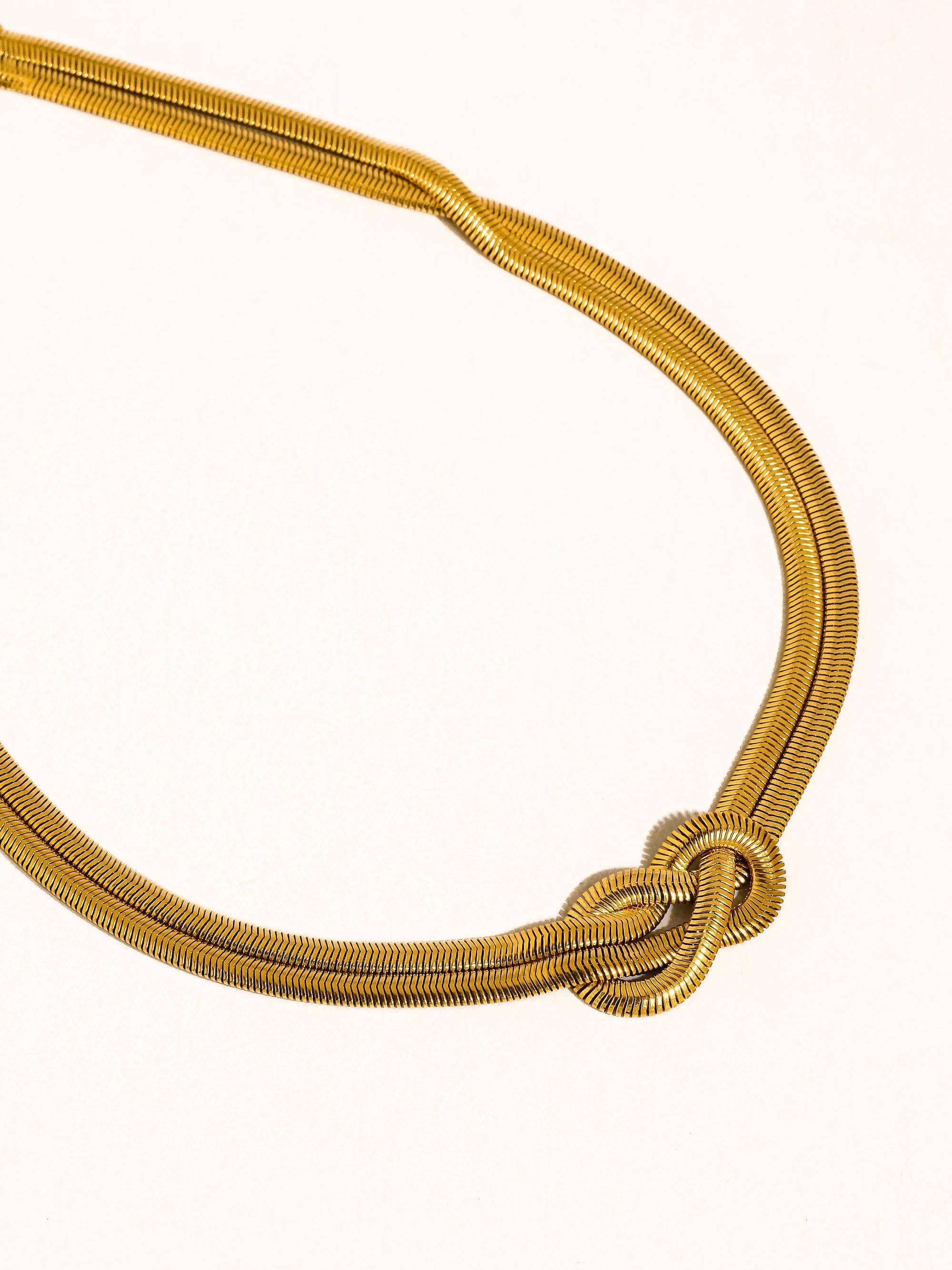 Evereign 18K Gold Non-Tarnish Knot Necklace - Proper