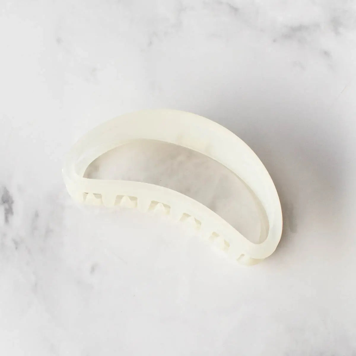 Mae Claw Clip - Proper