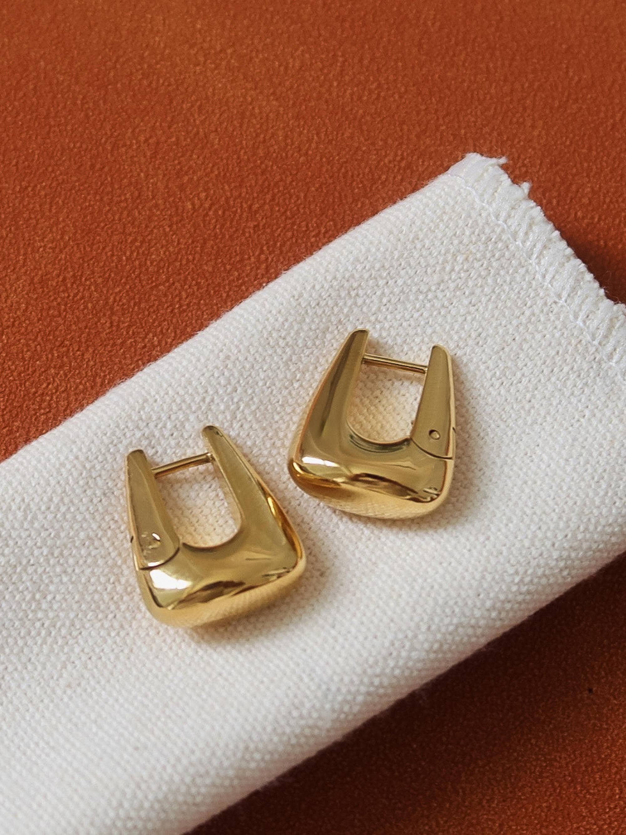 Cadance Hoop Earrings