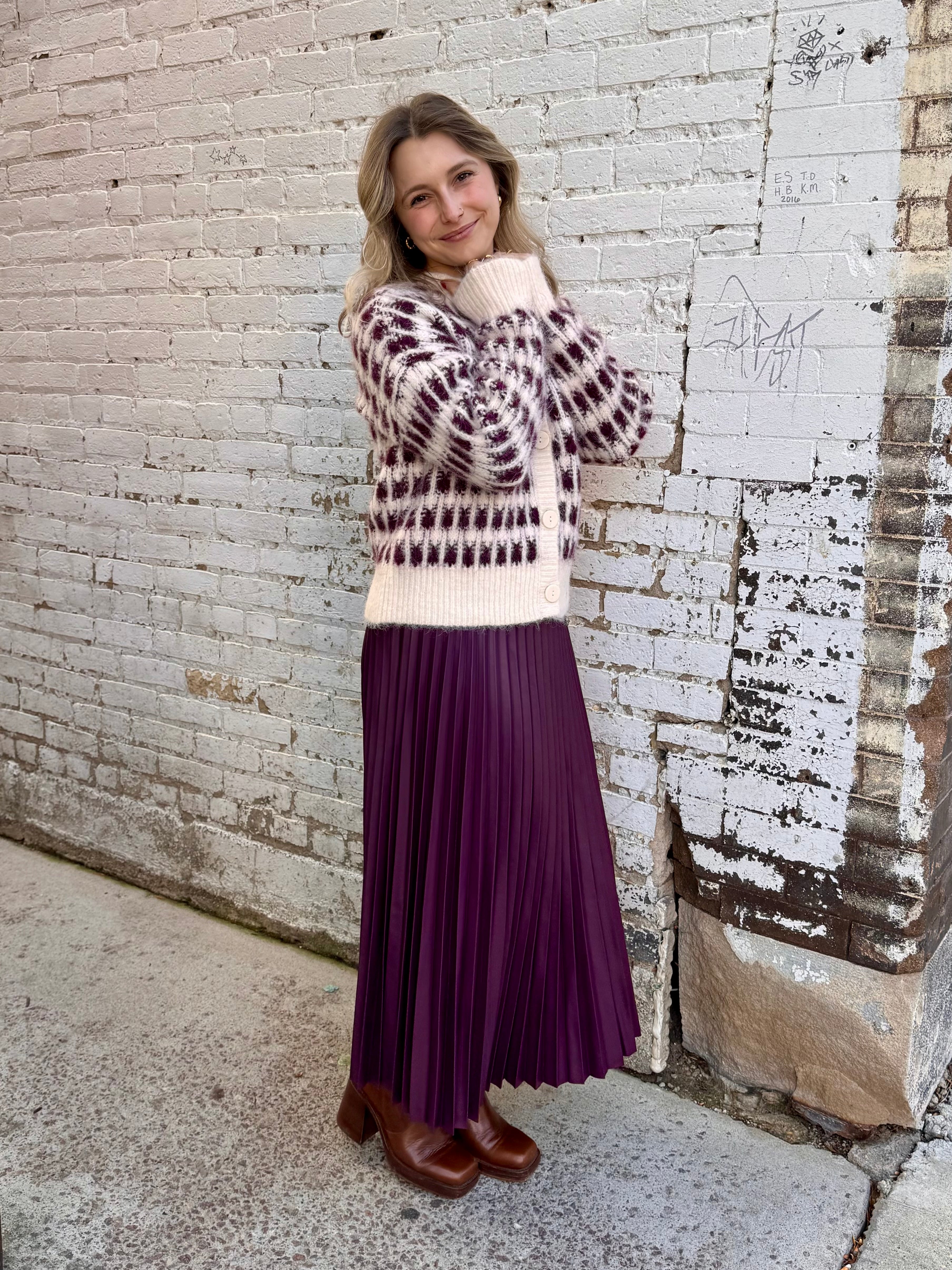 Lisa Cardigan - Proper