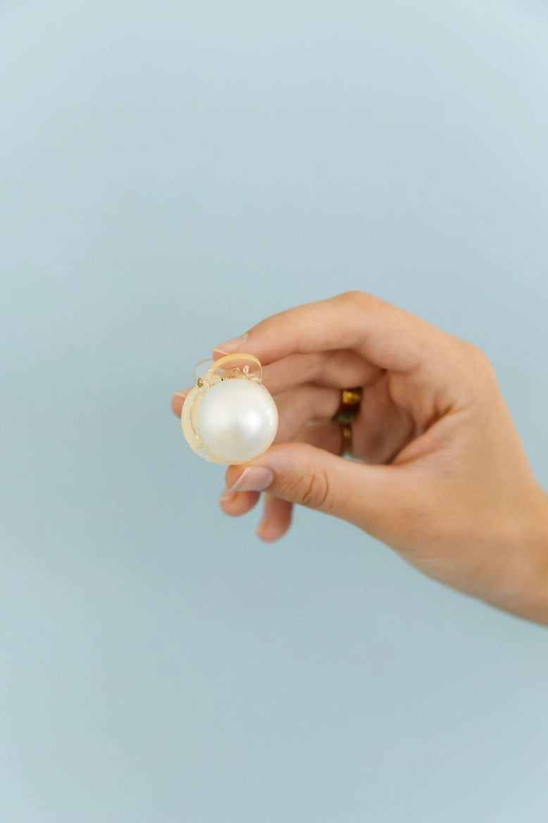 Chunky Pearl Clip - Proper