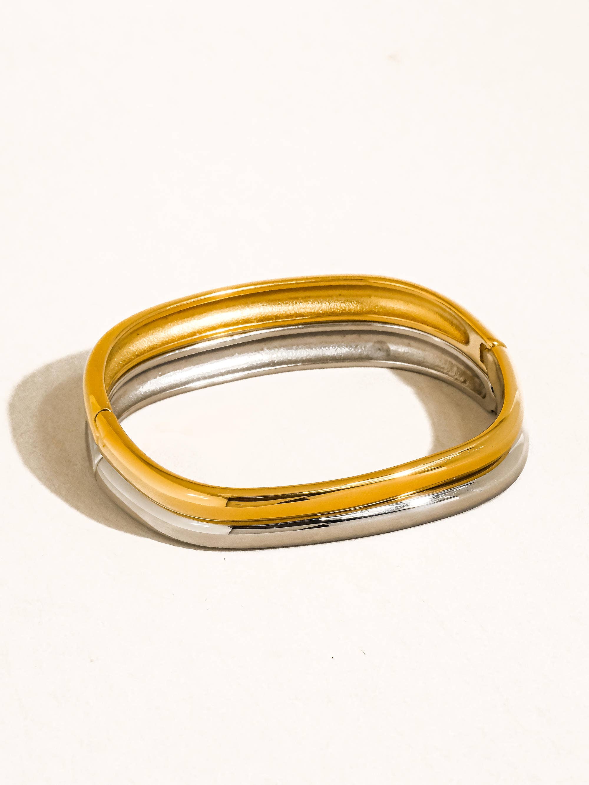 Renzi Bangle