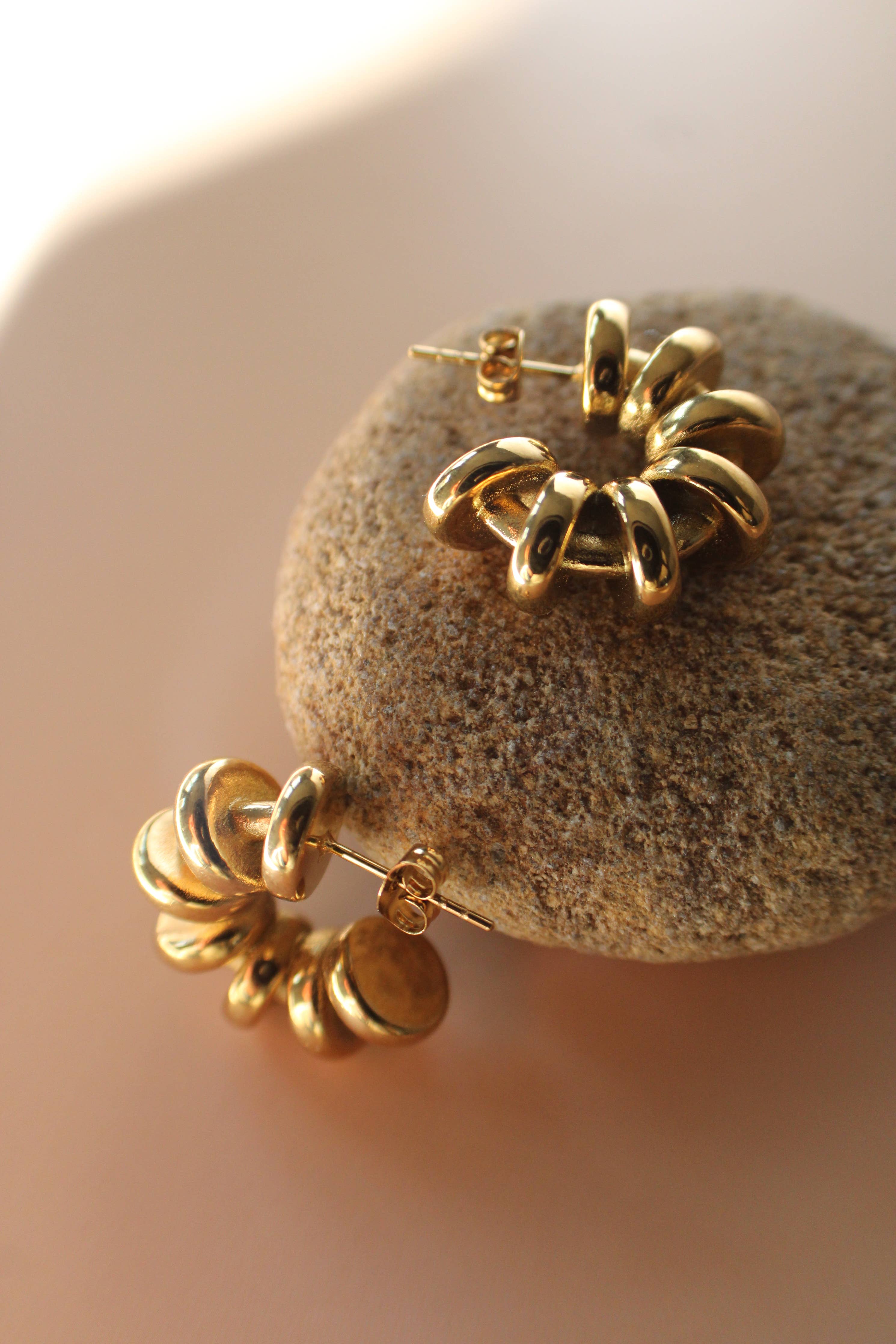 Virelle Hoops - Proper